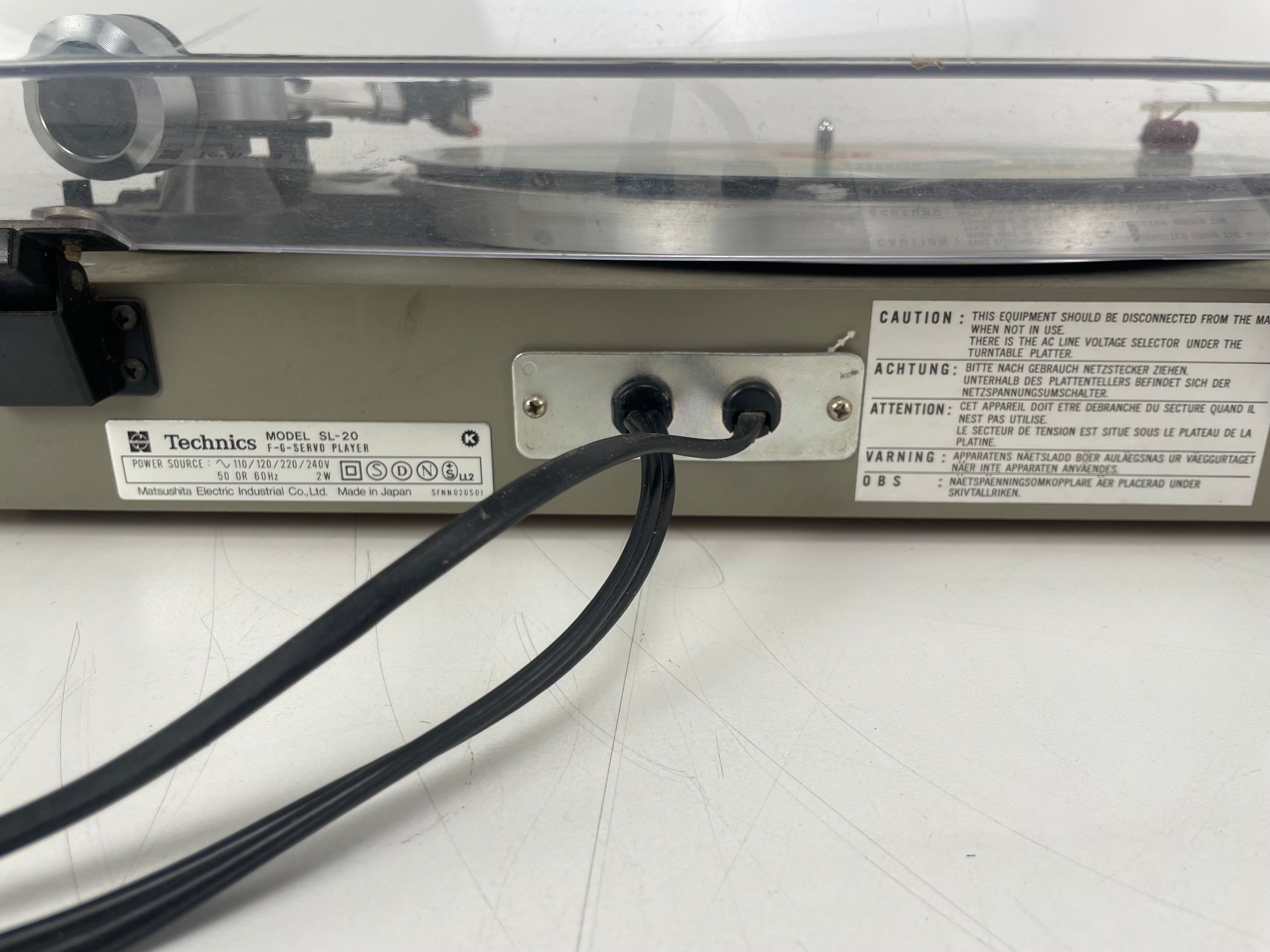 Technics - SL-20 - Belt-Drive Turntable - AT-10 stylus - Inc. Dustcover/Dust-Bug