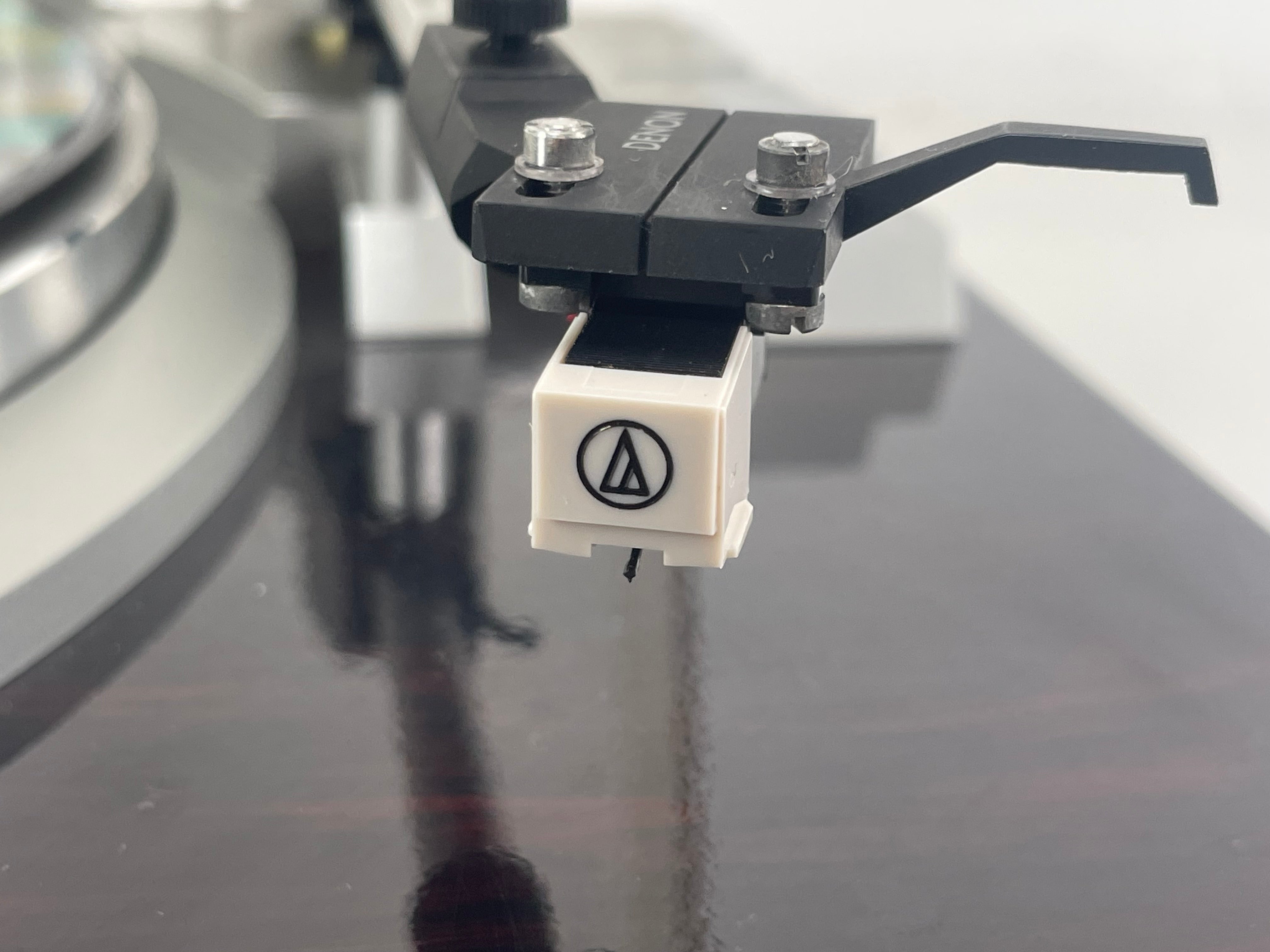 Denon - DP47F - Direct Drive - ATN3600L - Fully Automatic Turntable - 110V