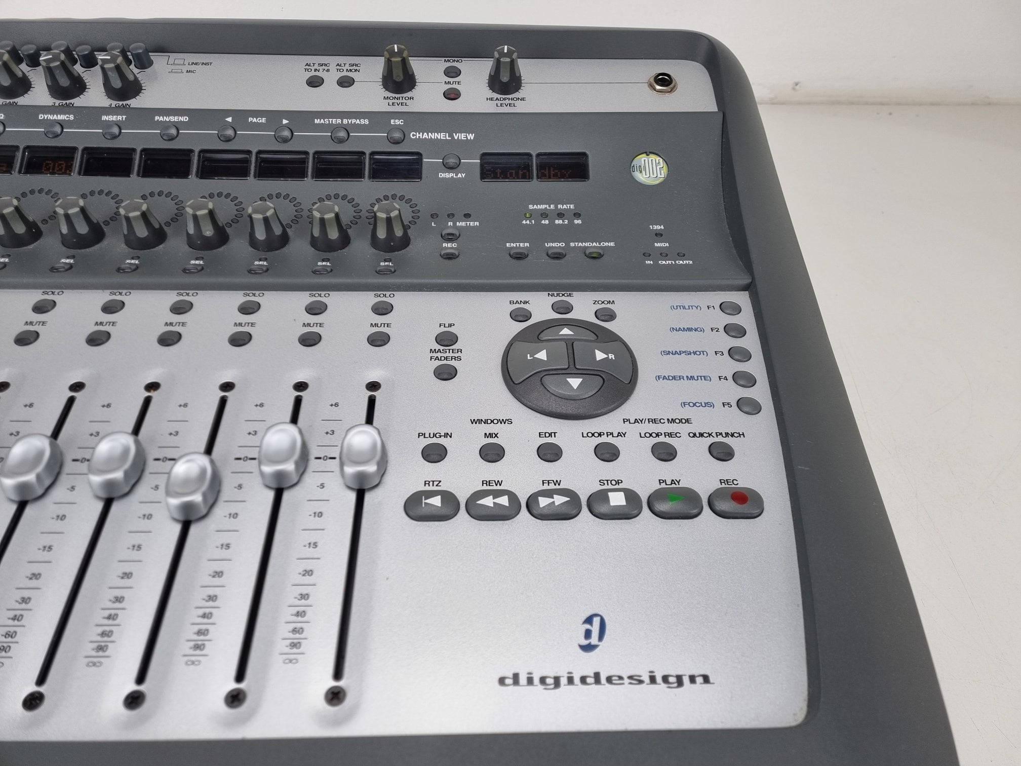Digidesign DIGI 002 - Digital Audio Interface Console - power Tested