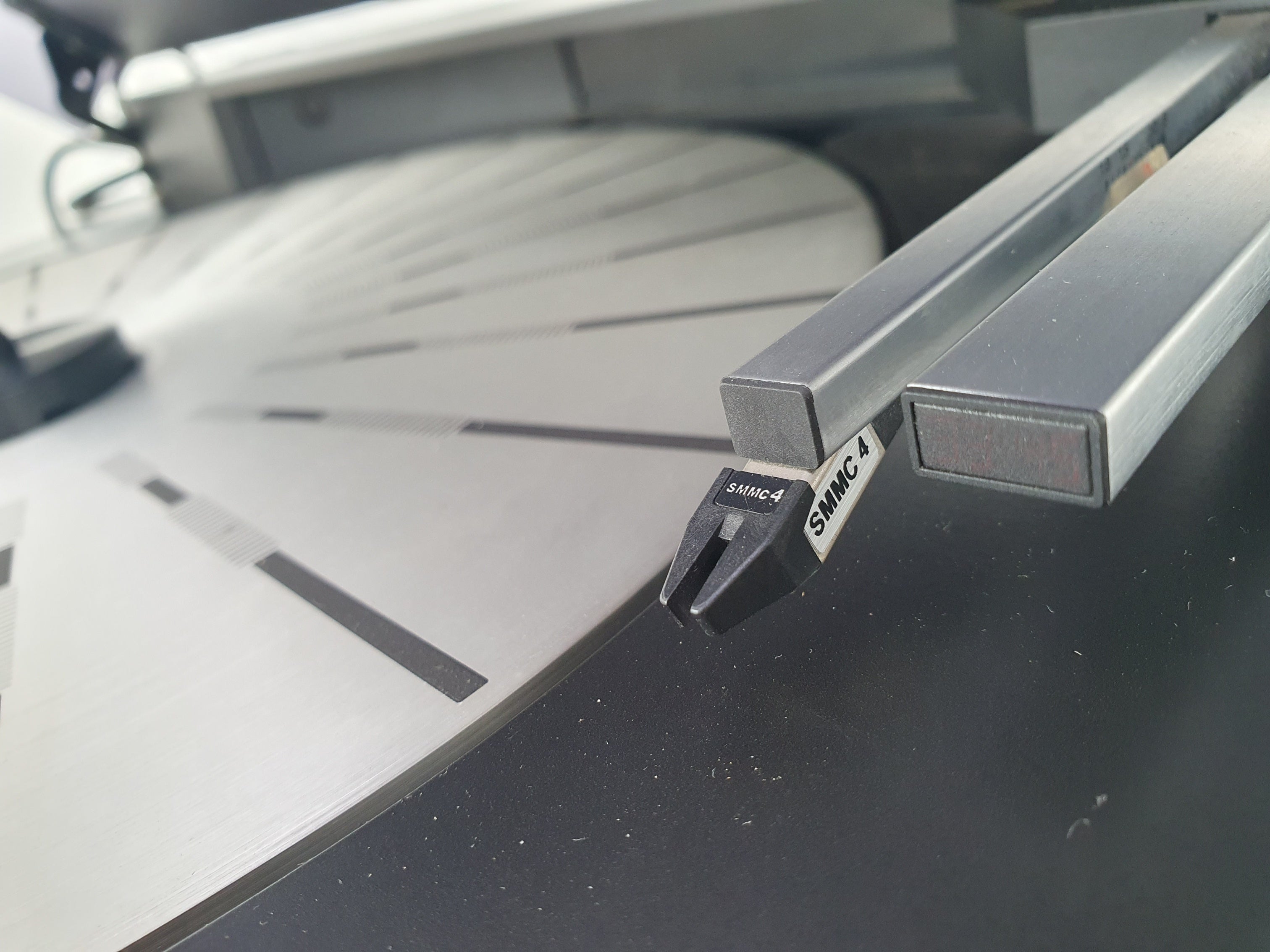 Bang & Olufsen Beogram 9000 Tangial draaitafel - Inclusief SMMC4 element en afstandsbediening