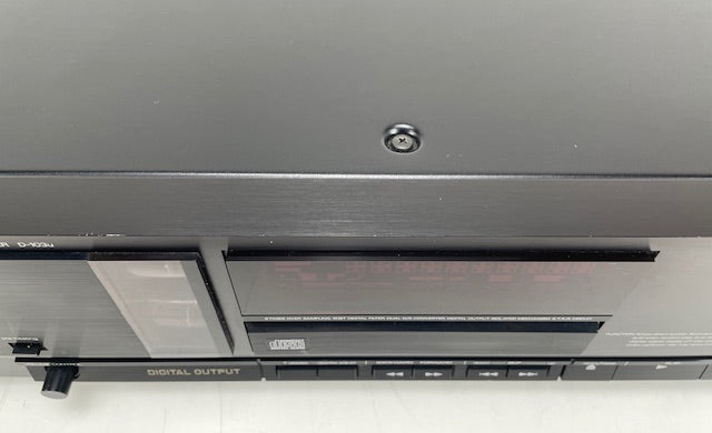 Luxman D-103u Stereo Tube Compact Disc Player - High End