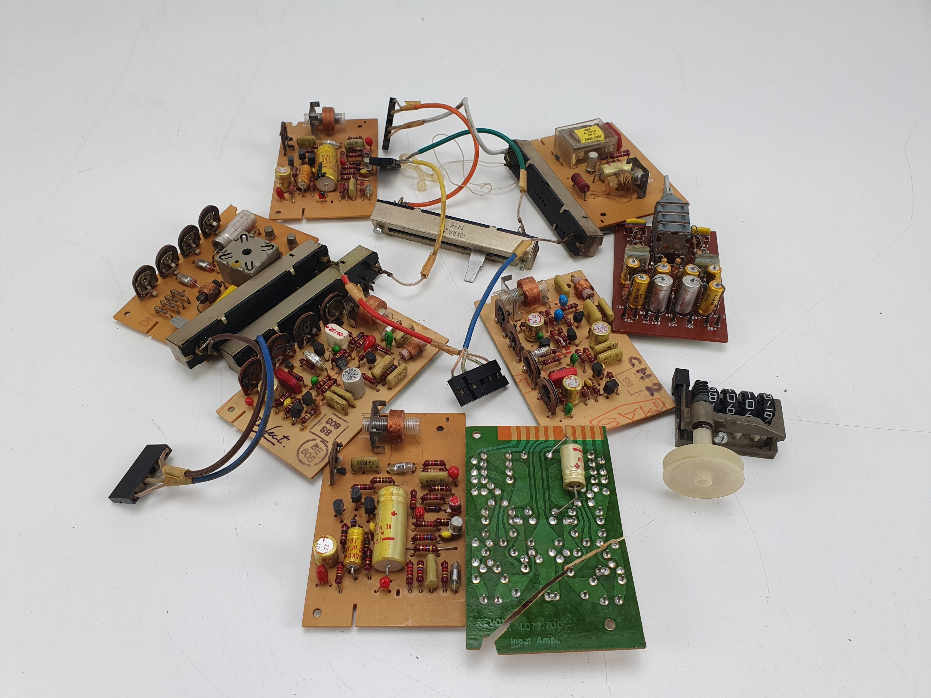 Onderdelen voor Studer Revox A77 recorder - printplaat voor voorversterker, faders etc. - Verkocht zoals ze zijn