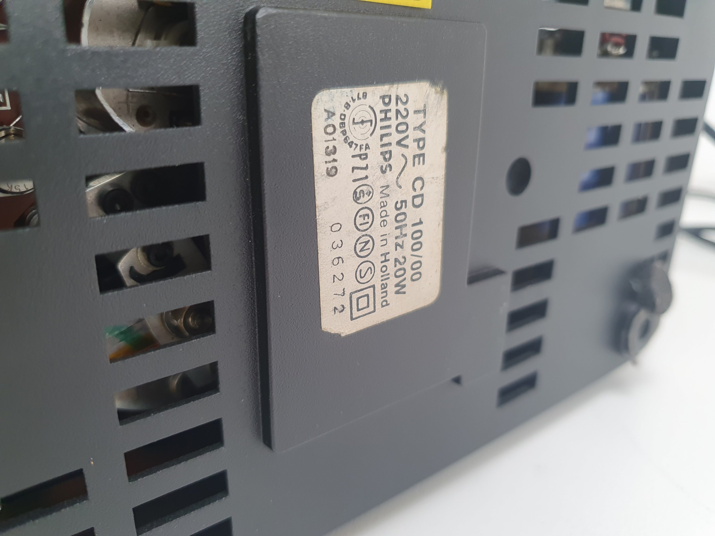 Philips CD100 cd-speler - Gemaakt in Nederland - Onderhoud uitgevoerd