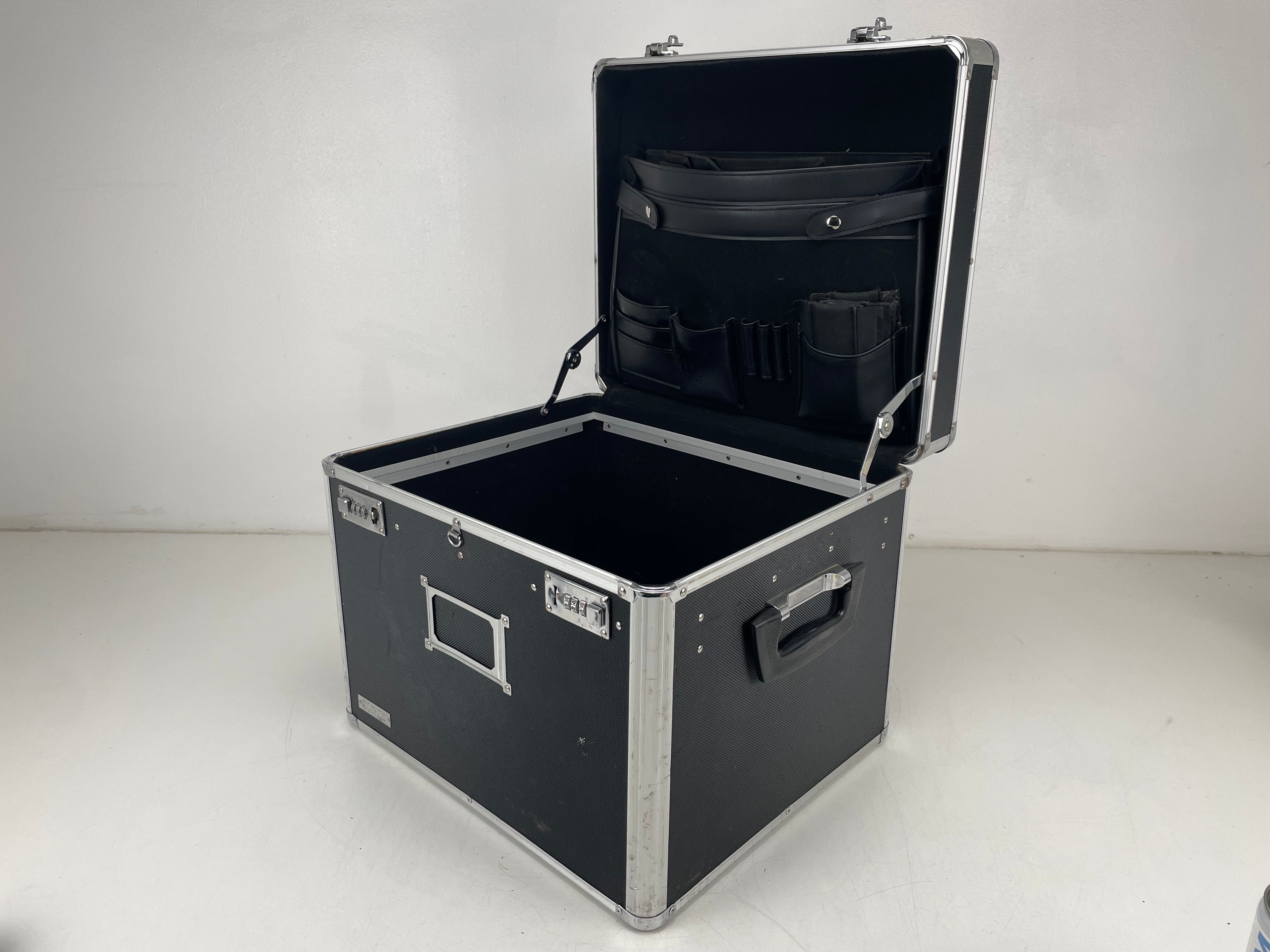 Leitz afsluitbare flightcase met ophangsysteem - PINCODE ONBEKEND