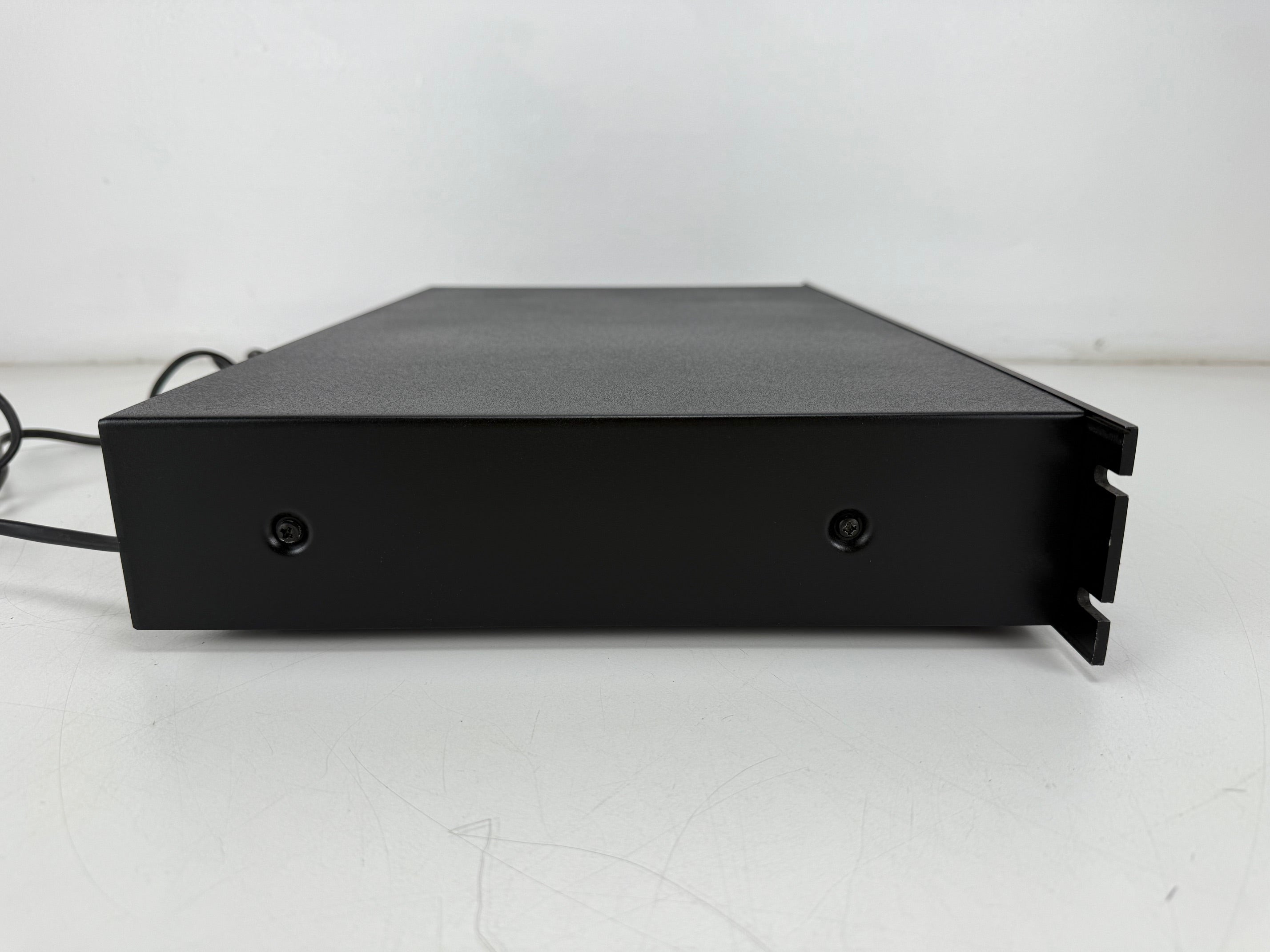 Philips 22AH270 stereo voorversterker - Zwarte tulp