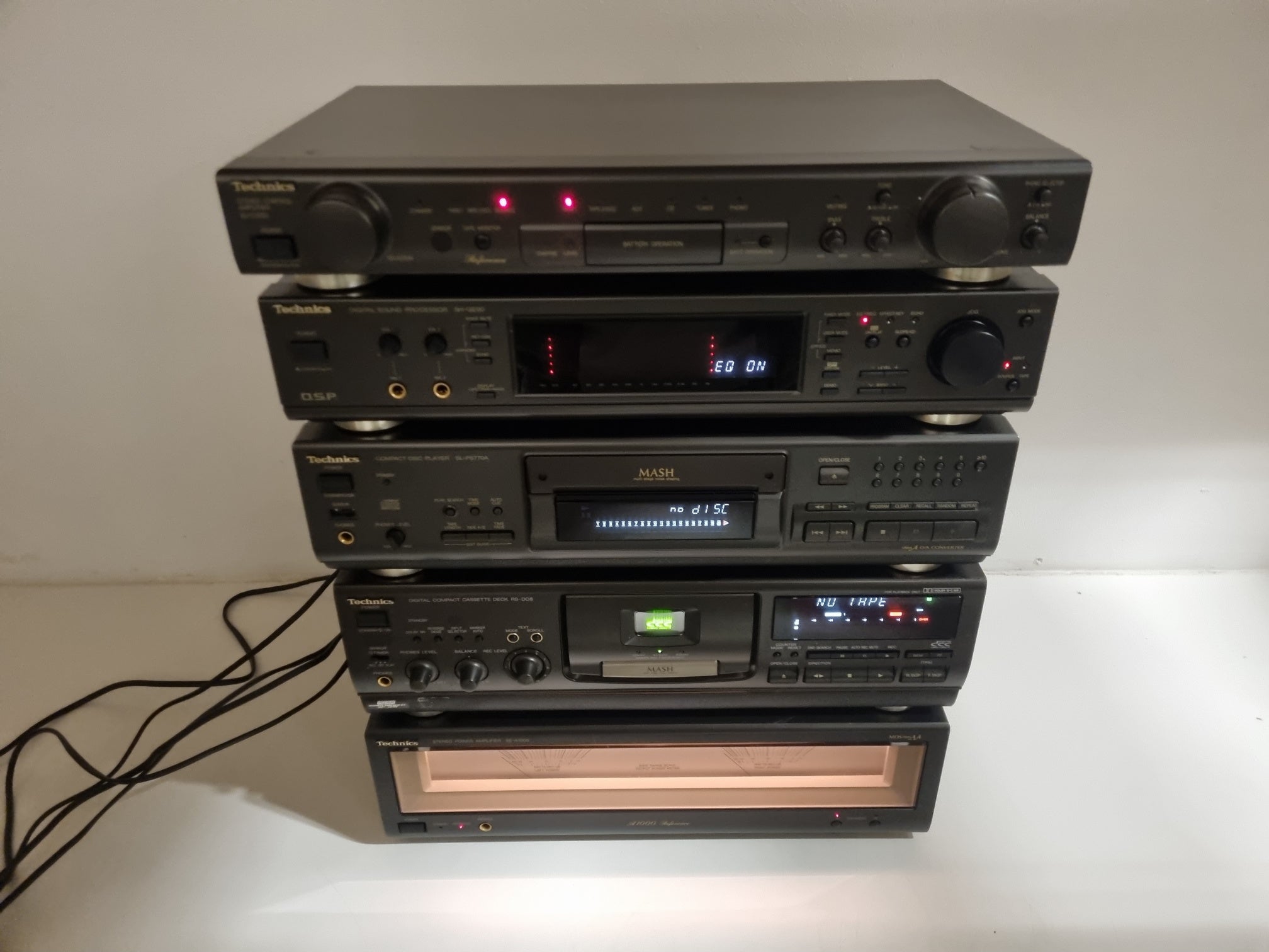 Technics SU-C1000 pre amp- SH-GE90 - SL-PS770a cdp - RS-dc8 dccd - SE-A1000 power amp