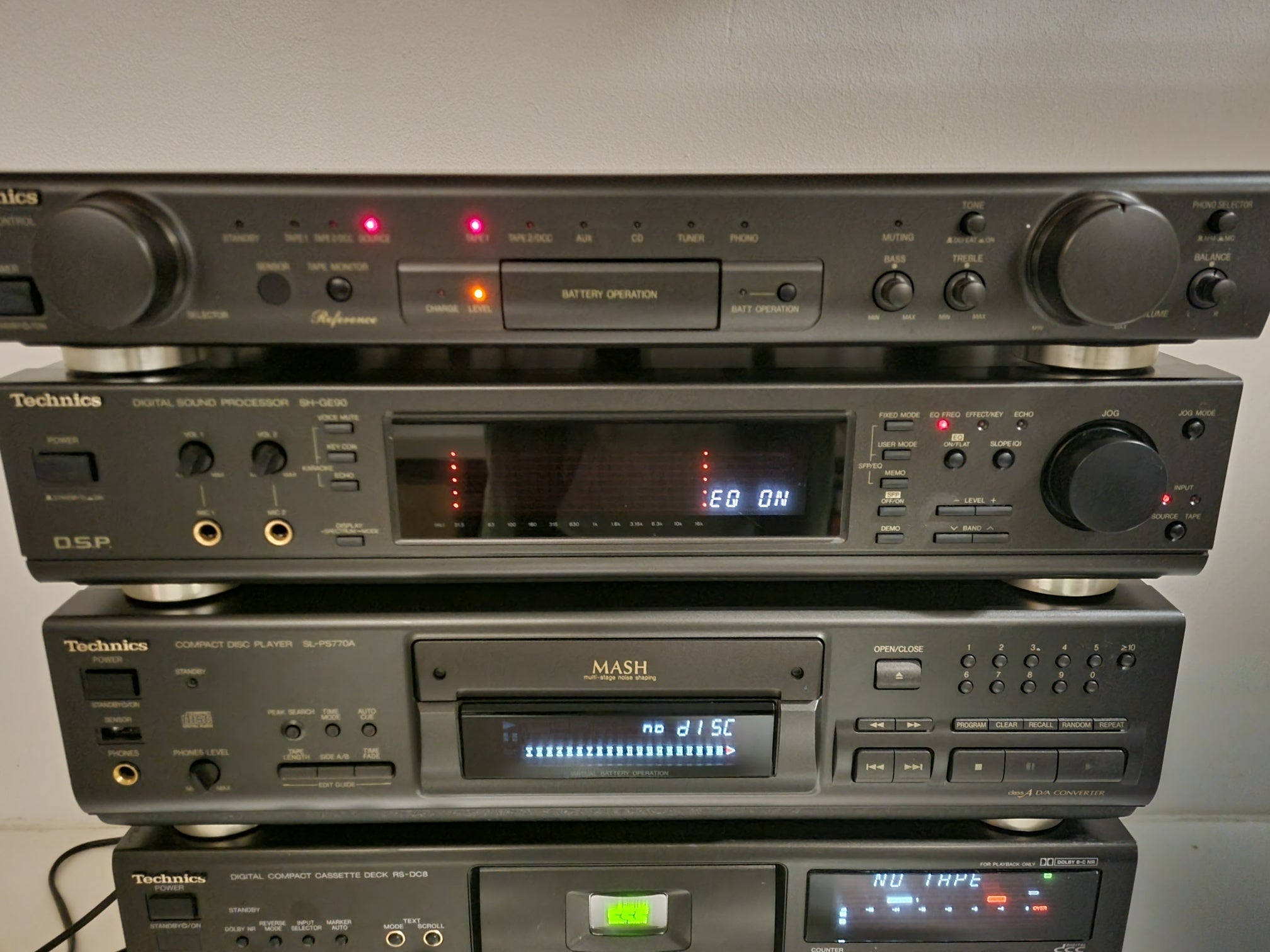 Technics SU-C1000 voorversterker - SH-GE90 - SL-PS770a cd-speler - RS-dc8 DCCD - SE-A1000 eindversterker