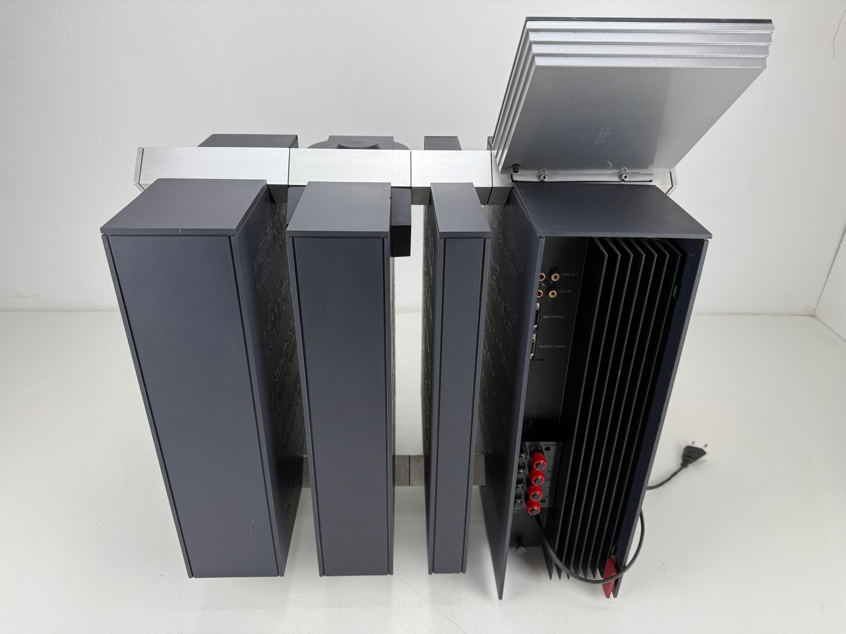 Studer Revox Evolution System complete set: tuner, cd-speler, cassettespeler en versterker.