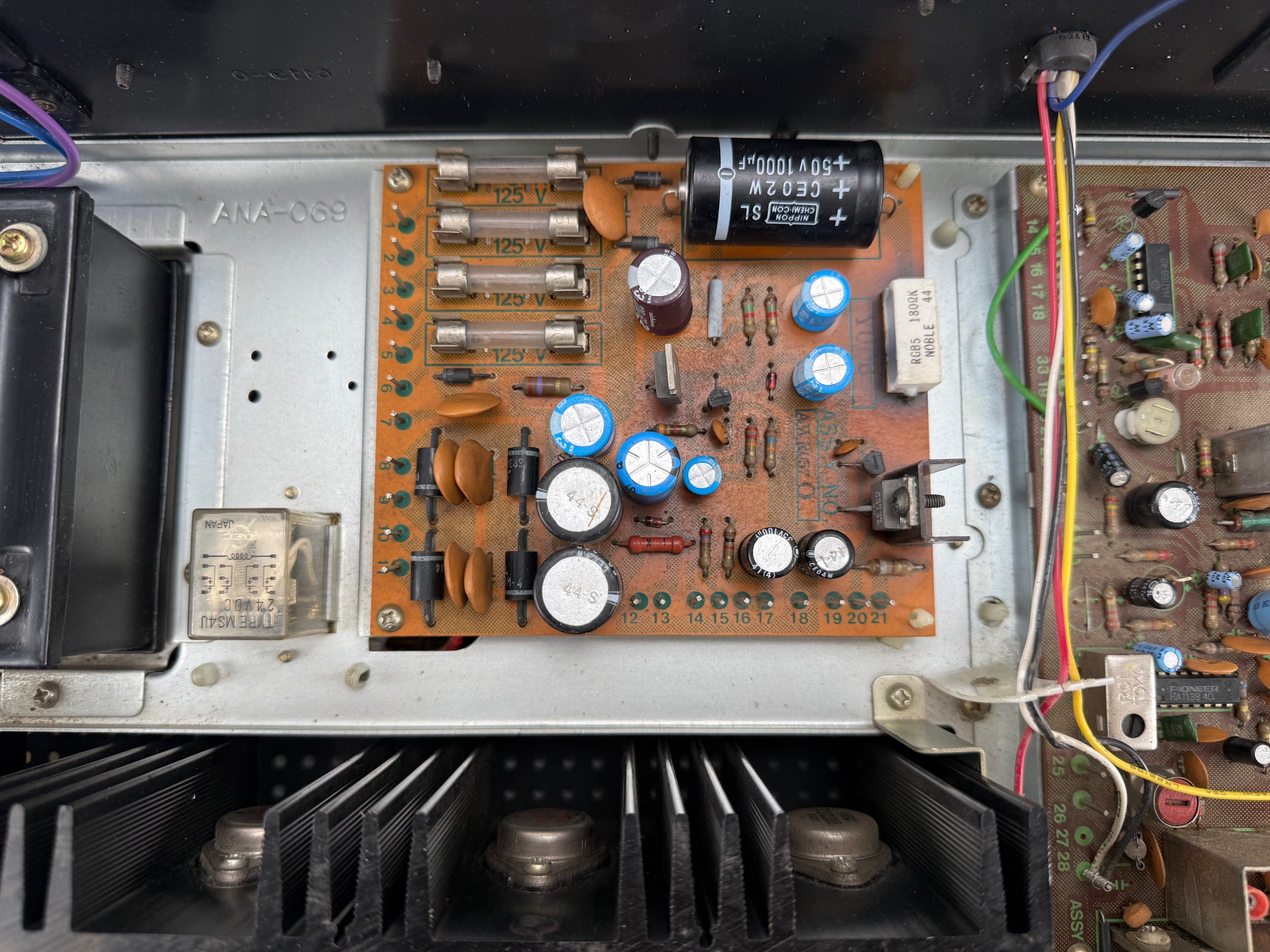 Pioneer SX-737 Stereo Receiver - Recapped