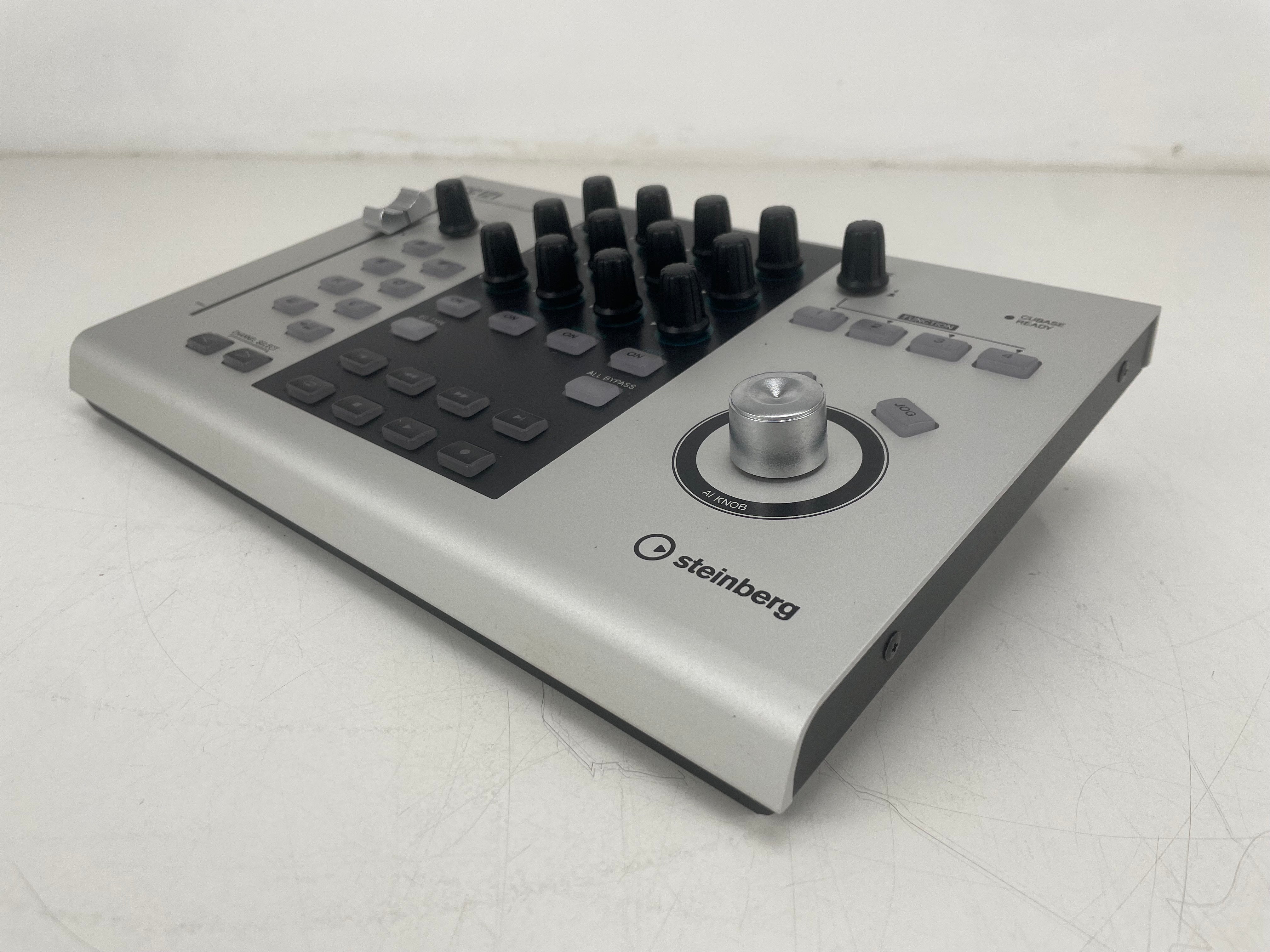Steinberg CC121 USB DAW-controller – in nieuwstaat