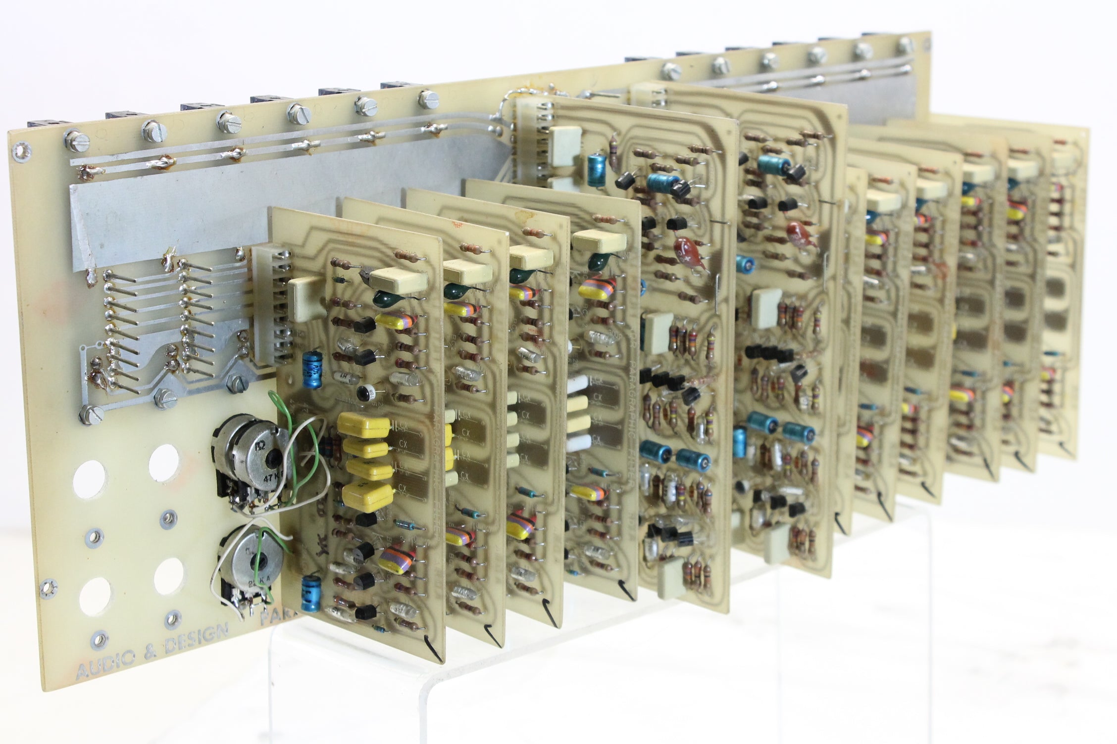 Audio & Design Recording ADR Paragraphic - E 950 Equalizer met schema's, zonder chassis