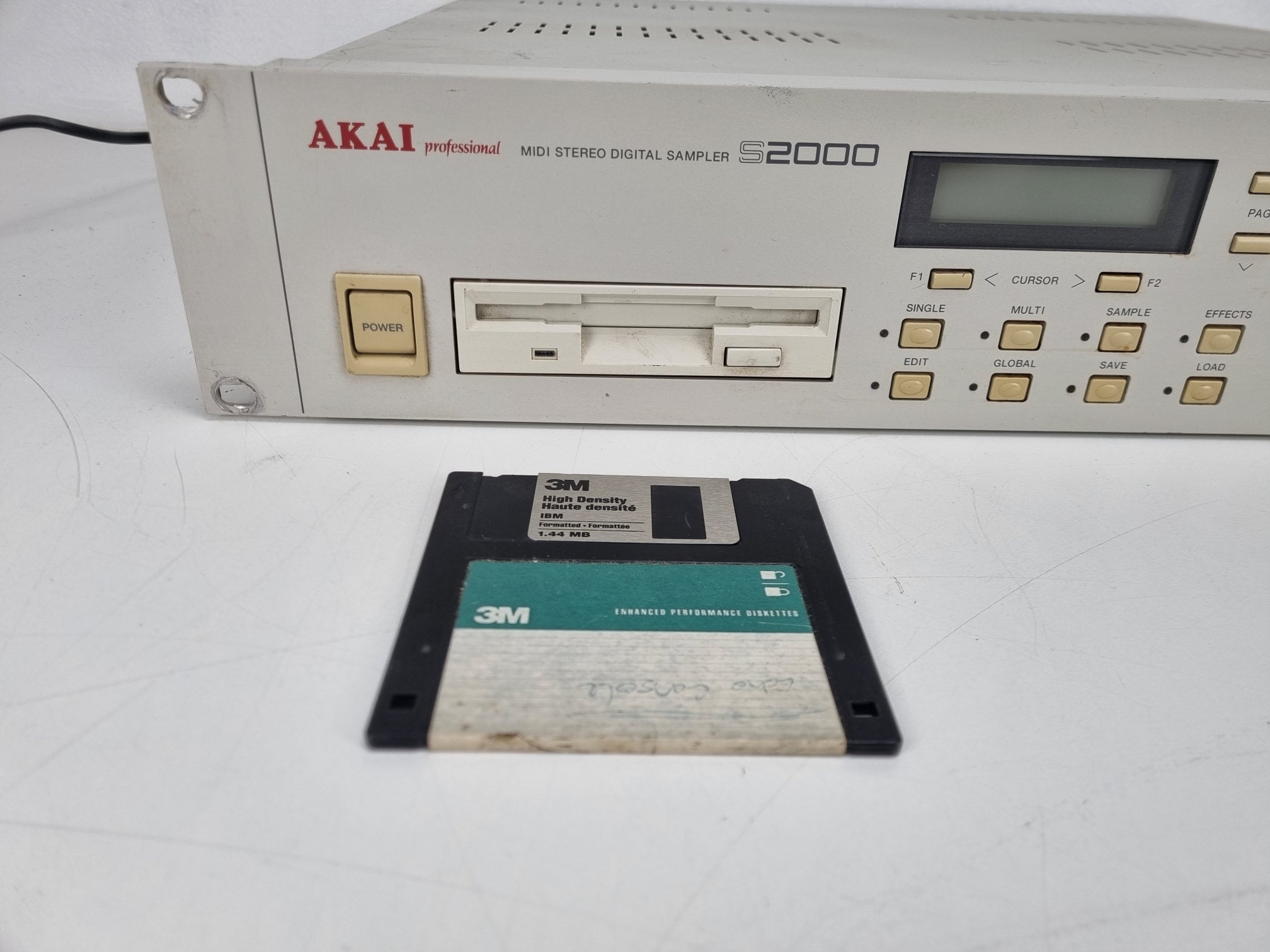 Akai S2000 MIDI Stereo Digitale Sampler - voeding getest - Verkocht zoals hij is