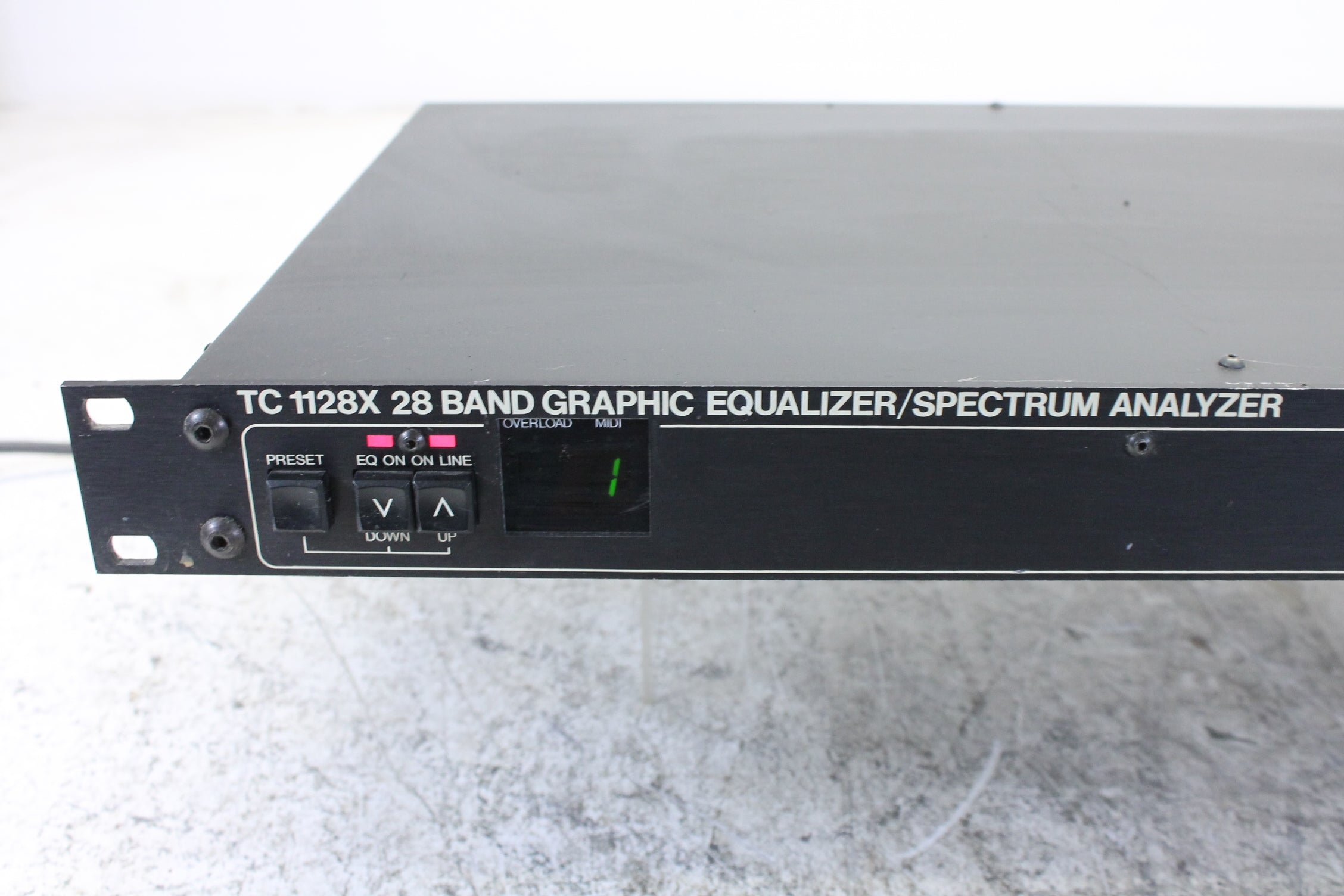 TC Electronic TC 1128X 28 band graphic equalizer/spectrum analyzer (No.6)