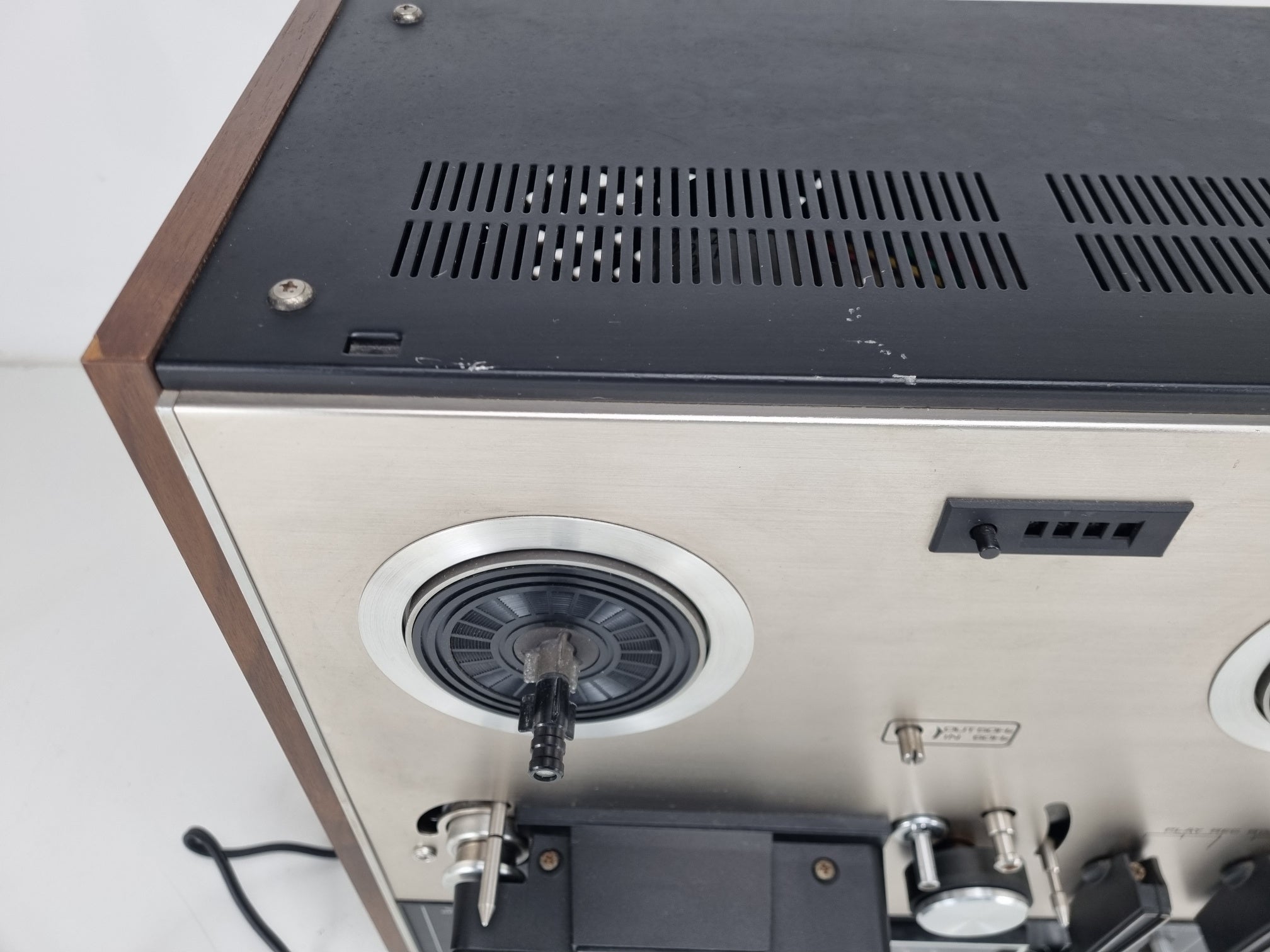 Akai GX-210D - 1/4'' 18 cm reel to reel recorder - Nice Condition