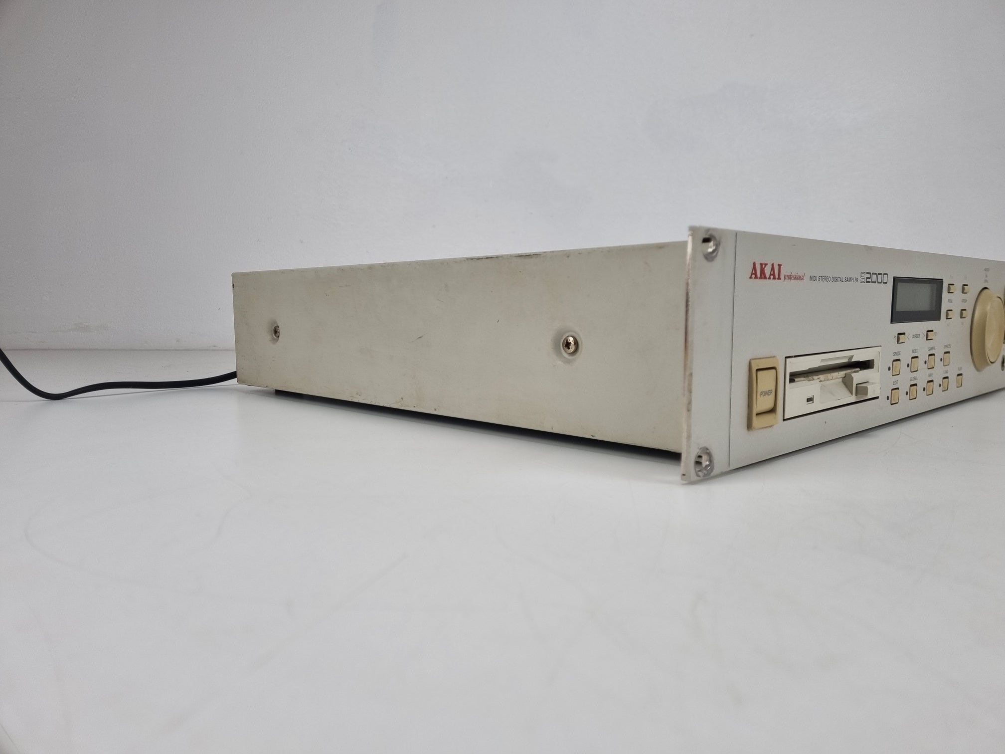 Akai S2000 MIDI Stereo Digitale Sampler - voeding getest - Verkocht zoals hij is