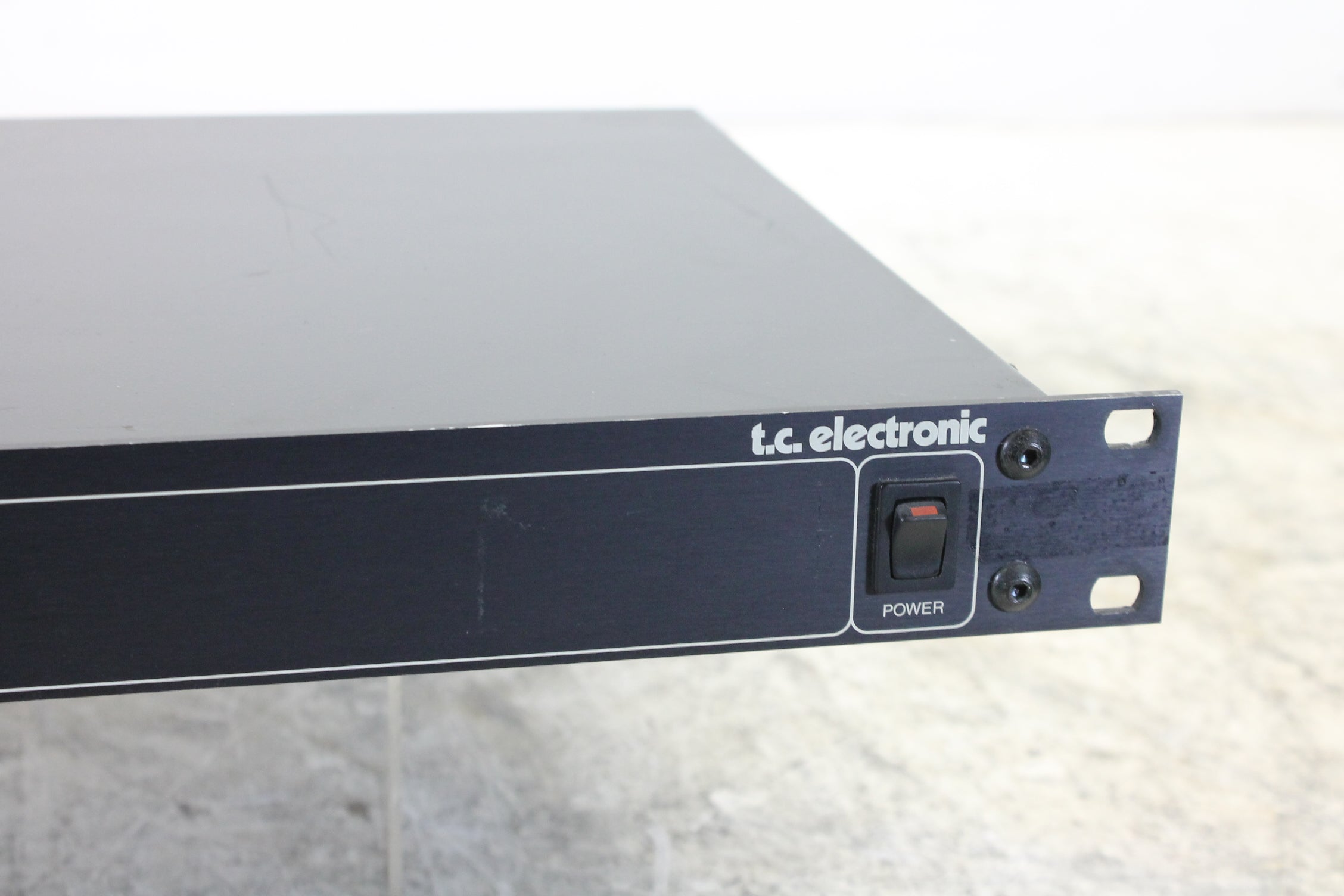 TC Electronic TC 1128X 28 band graphic equalizer/spectrum analyzer (No.2)