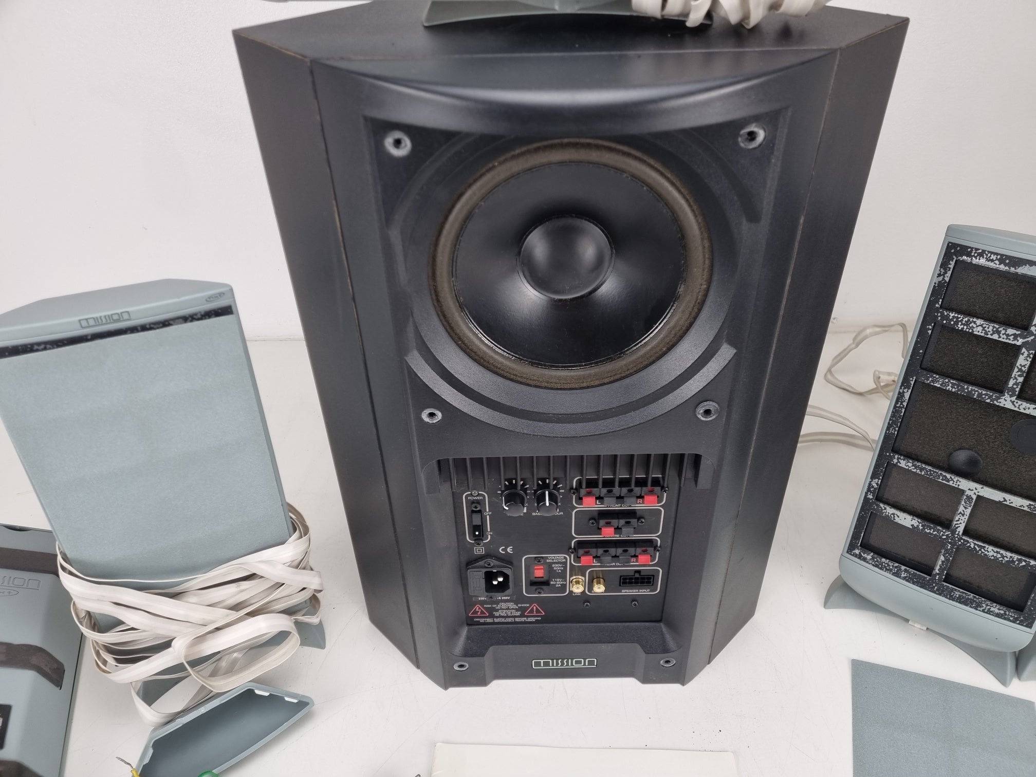 Mission FS2-AV 5.1 Surround Sound luidsprekersysteem met subwoofer