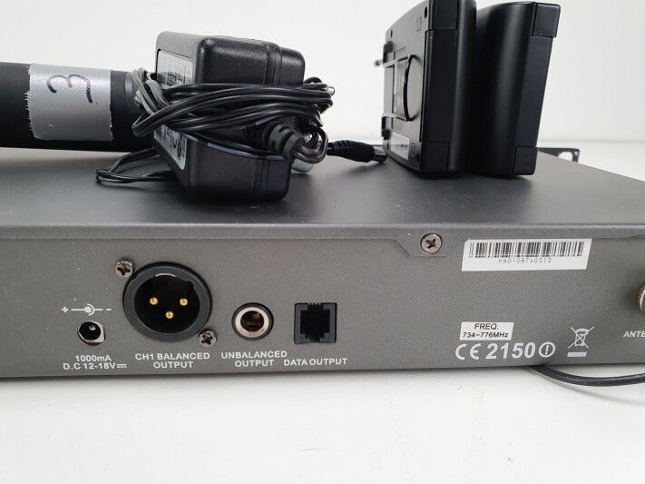 LD Systems SET with win42 R2 ÙHF receiver, win42 BP beltpack, win42 MD Mic - 734-766 MHz