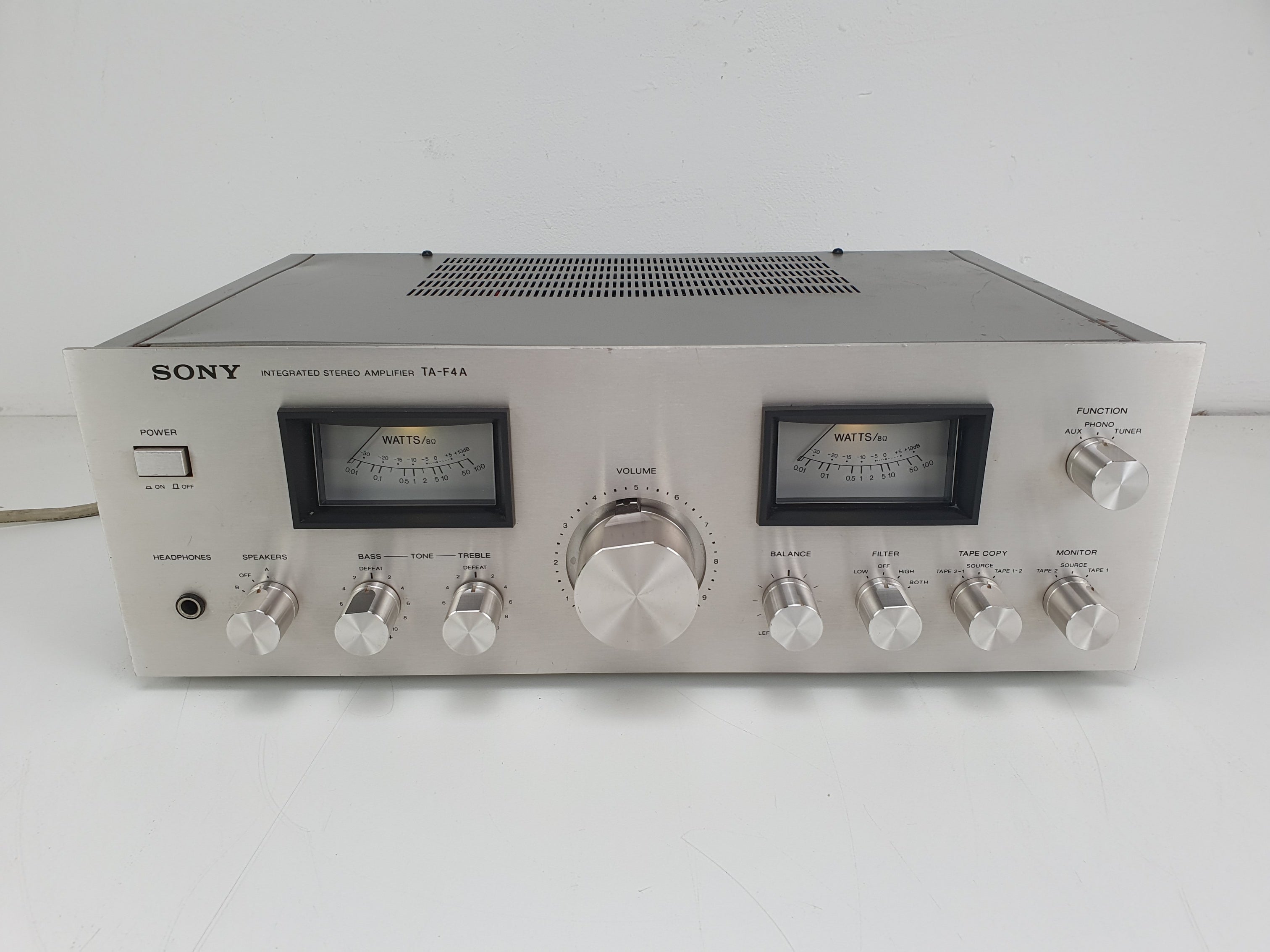 Sony TA-F4A stereo geïntegreerde versterker - Onderhoud/Revisie van condensatoren