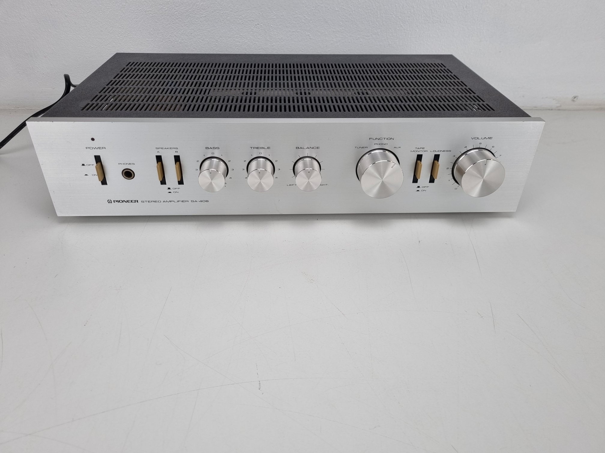 Pioneer SA 408 - Stereo versterker - Volledig werkend - 20 watt bij 8 ohm