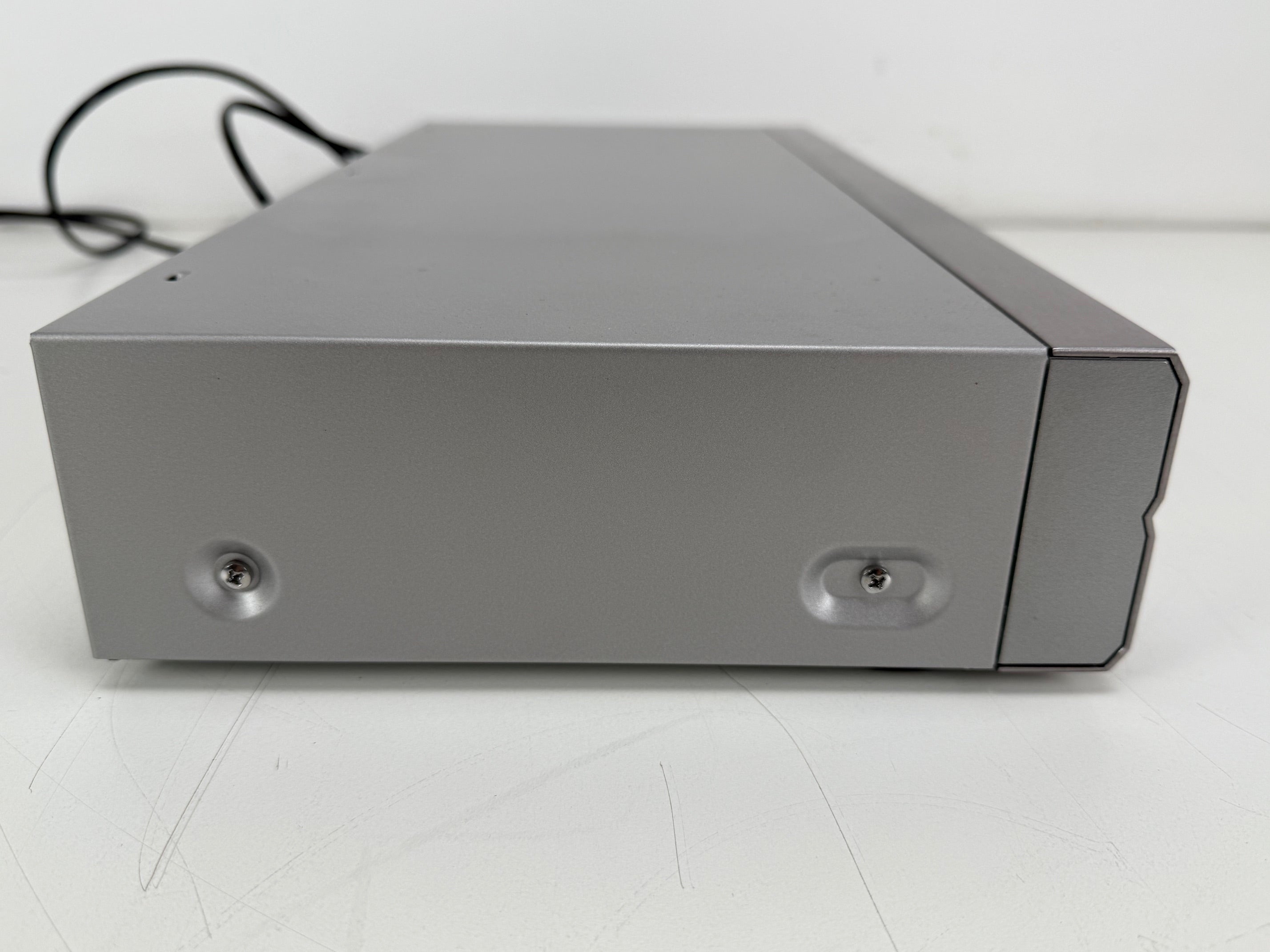 Denon DVD-1910 DVD Video Player With Original Box - Remote Control - Manual