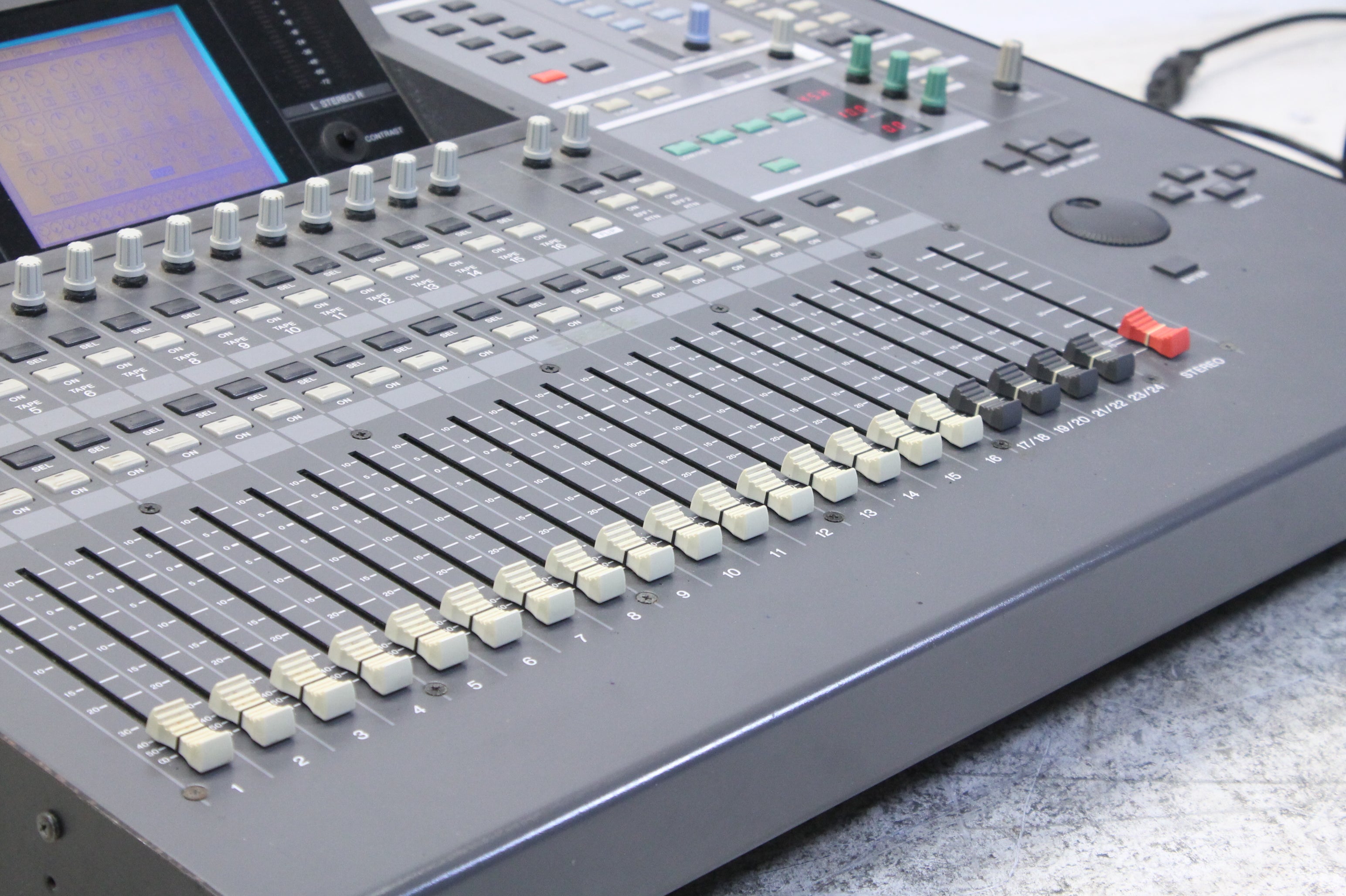 Yamaha 02R Digital Mixer with Meter Bridge and 2 ADAT Cards