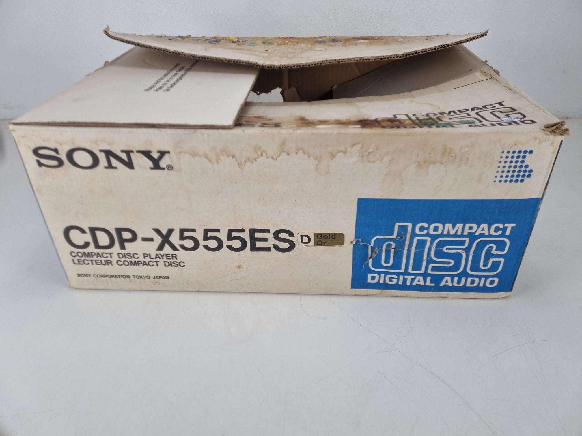 Sony CDP-X555ES cd-speler - Afstandsbediening - Originele doos - Gebruiksaanwijzing - Champagne