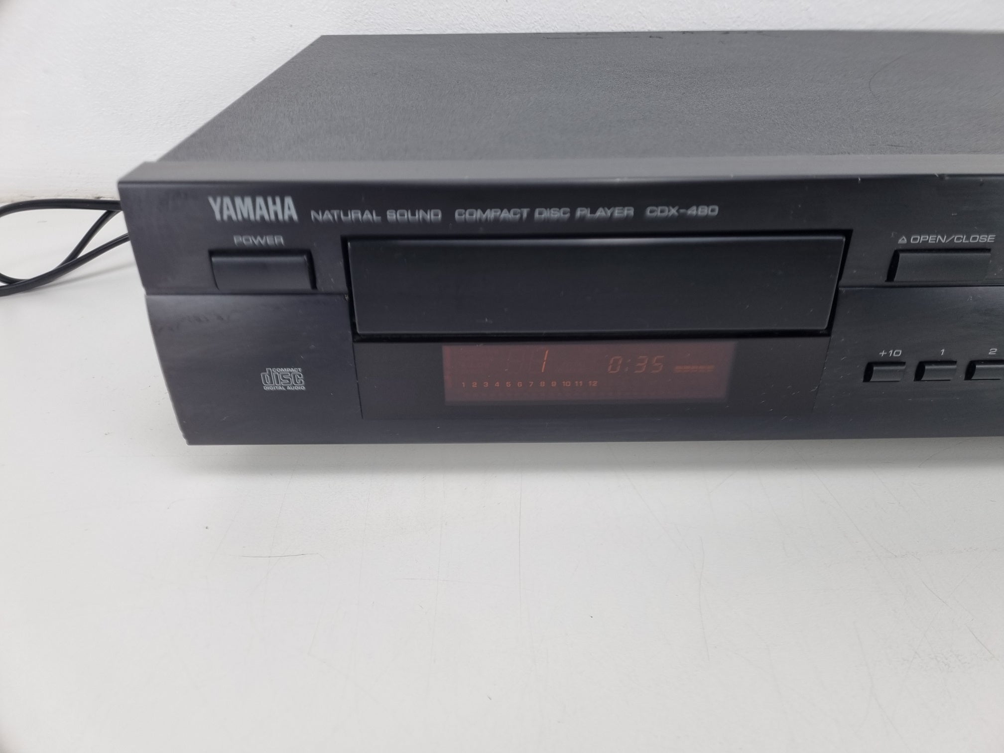 Yamaha CDX-480 - Natural Sound Compact Disc Player