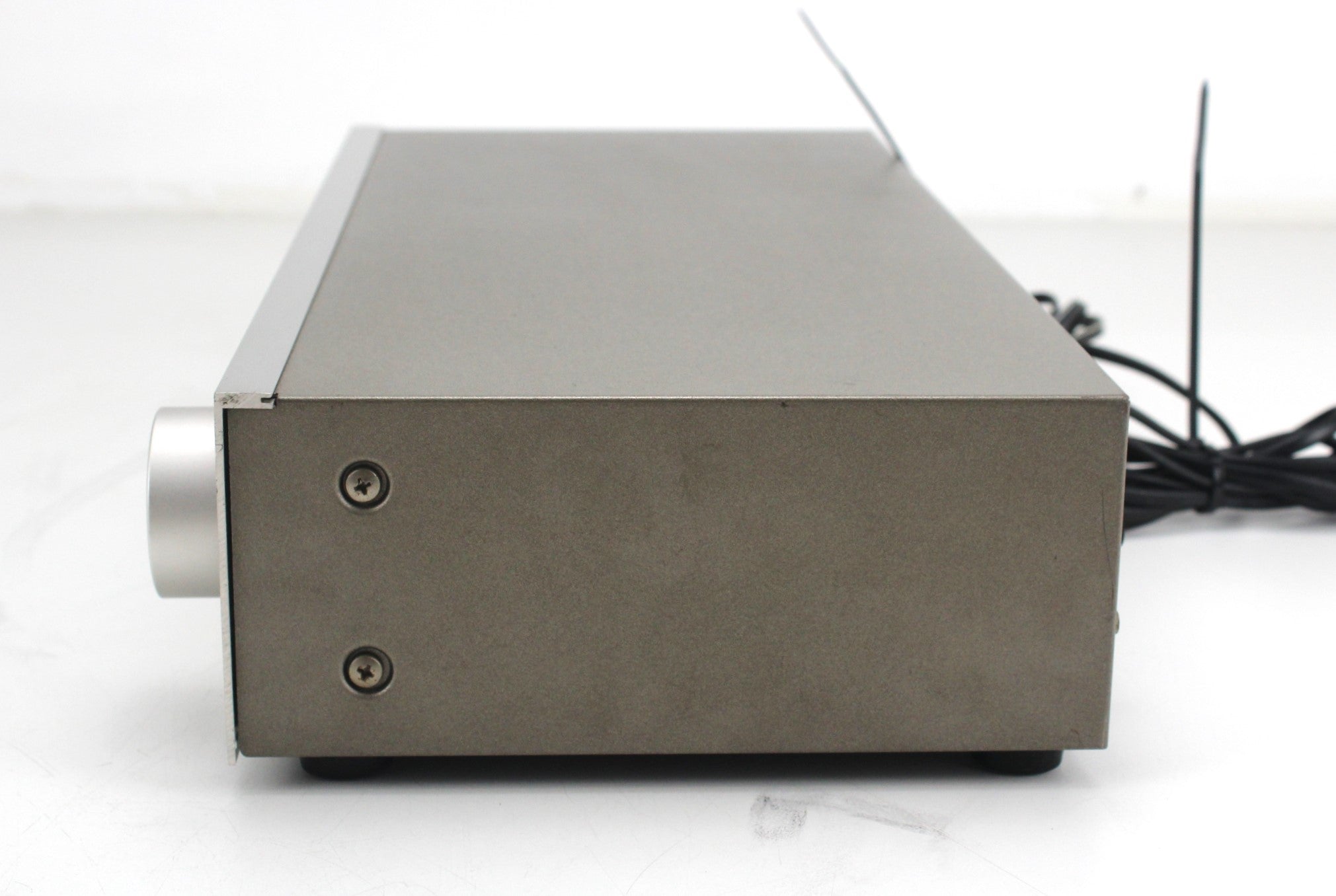 Technics 3-bands stereo tuner ST-8011L