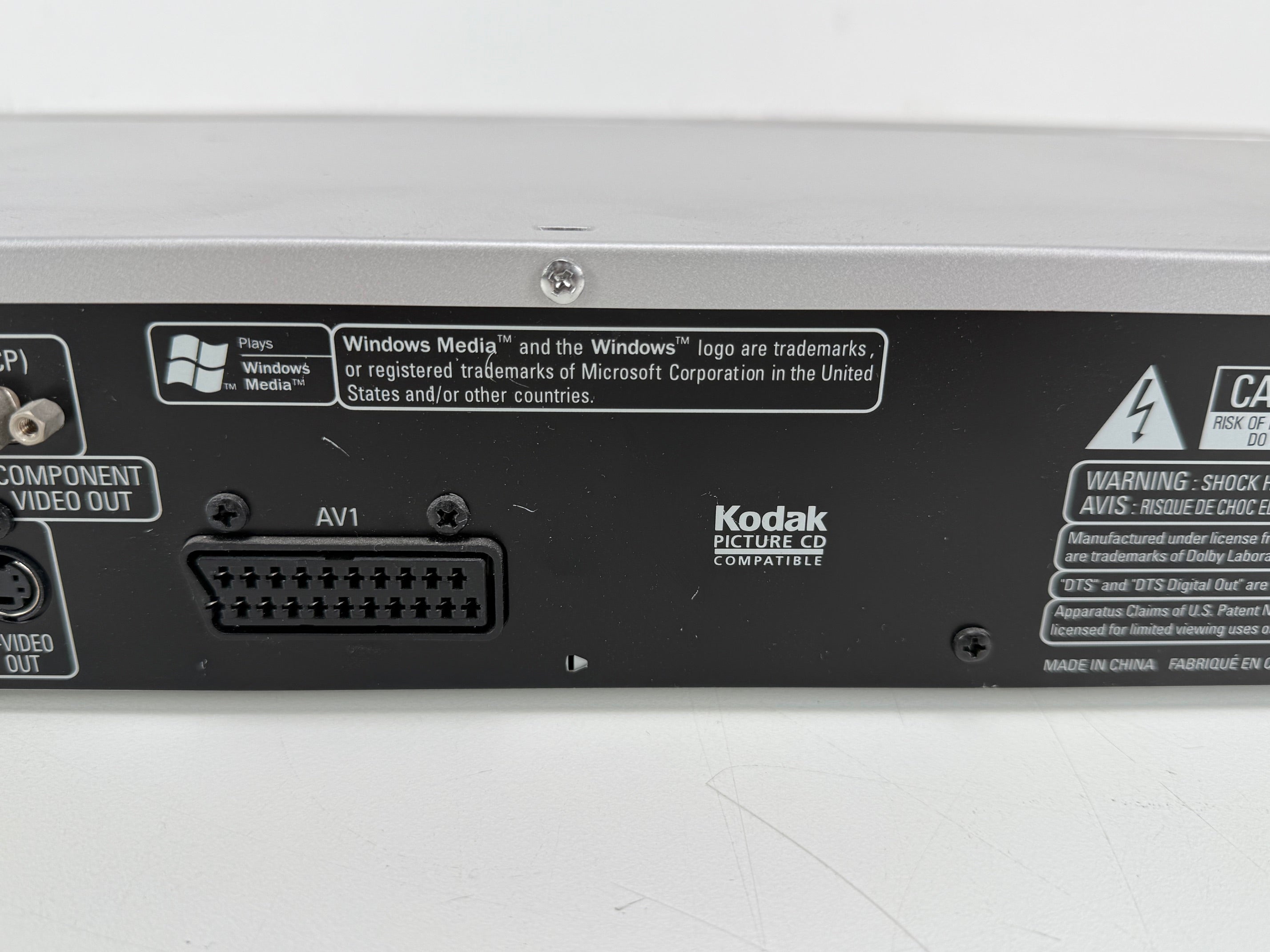 Denon DVD-1910 DVD Video Player With Original Box - Remote Control - Manual