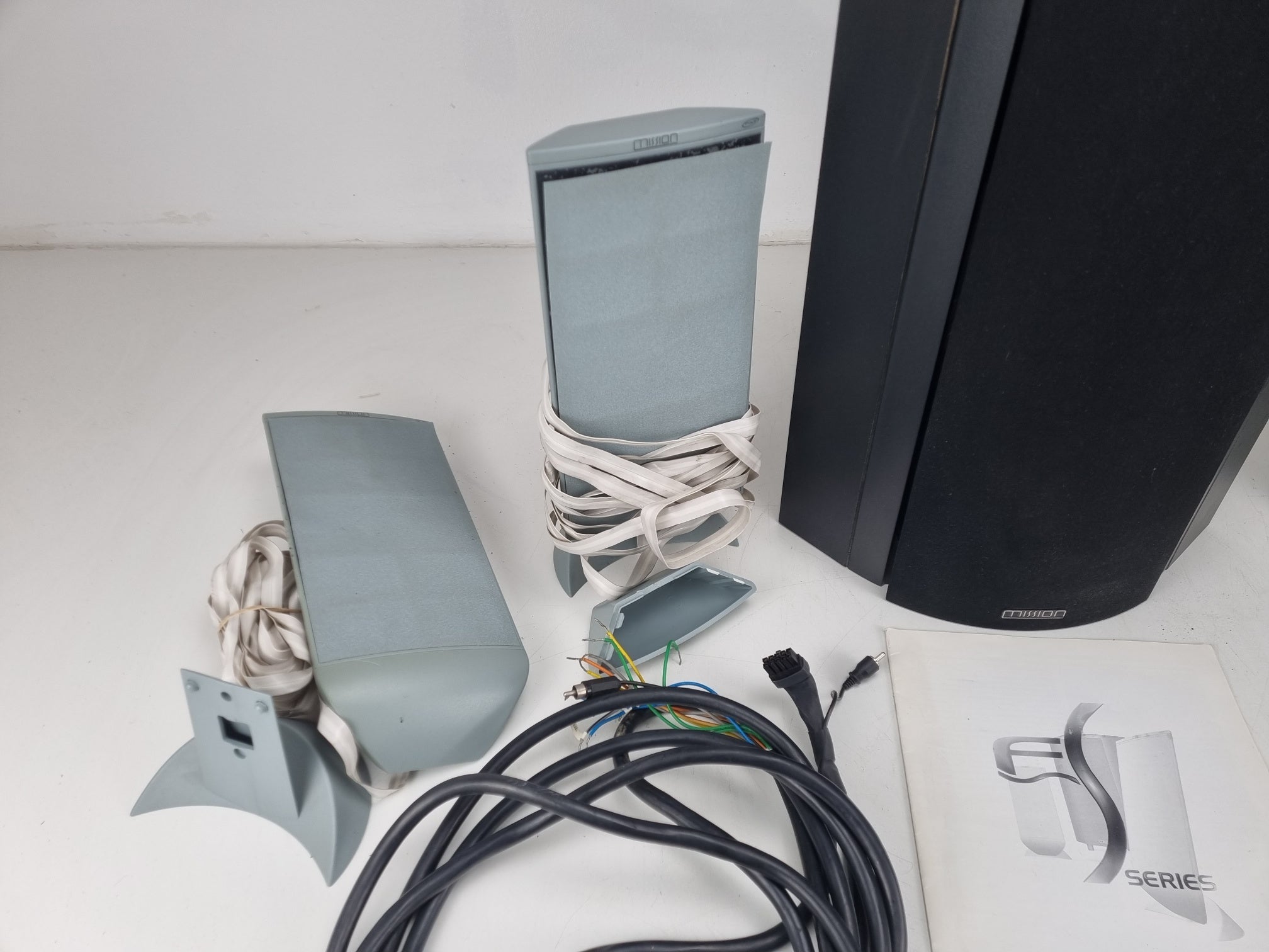 Mission FS2-AV 5.1 Surround Sound luidsprekersysteem met subwoofer