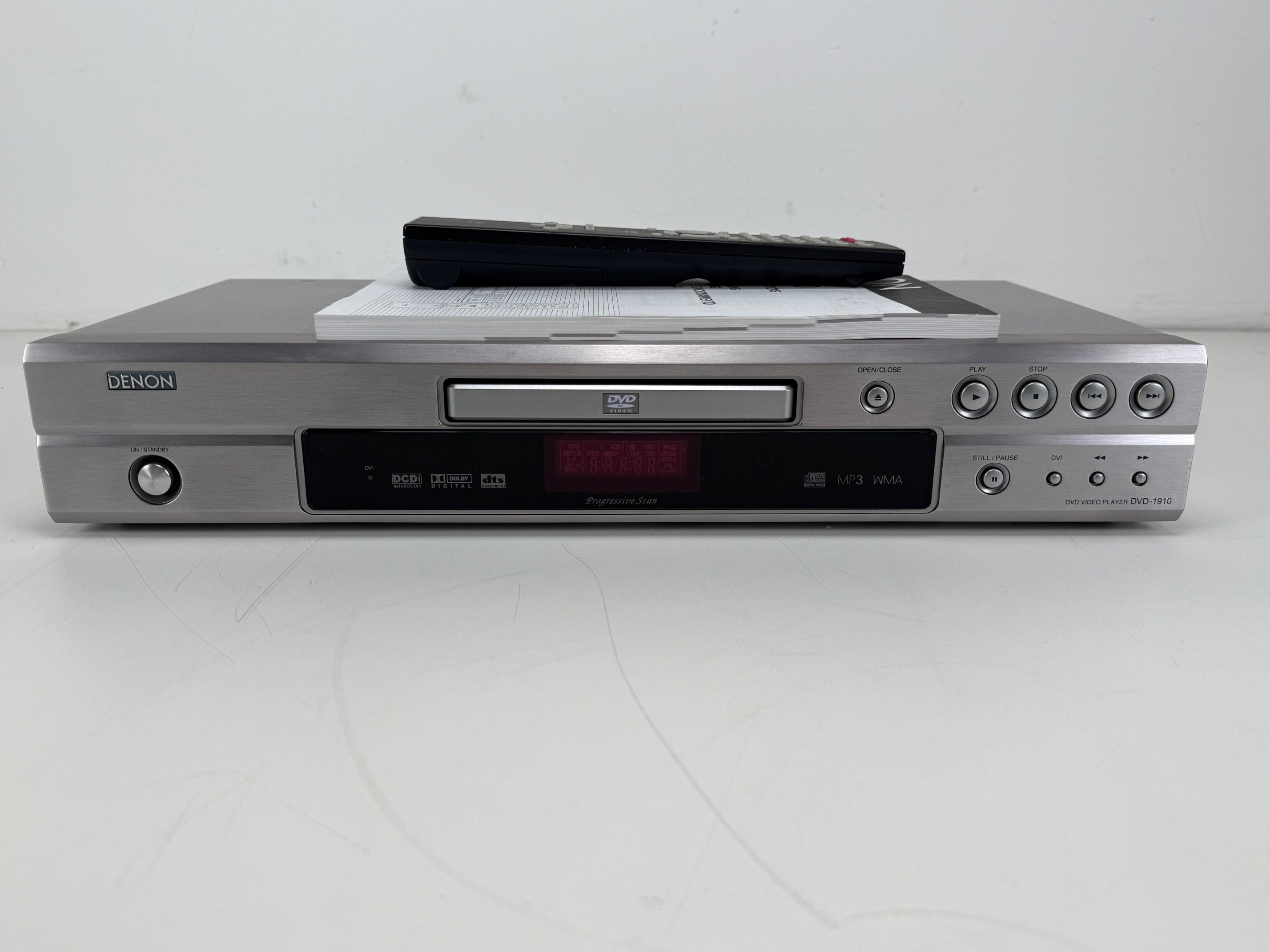 Denon DVD-1910 DVD Video Player With Original Box - Remote Control - Manual