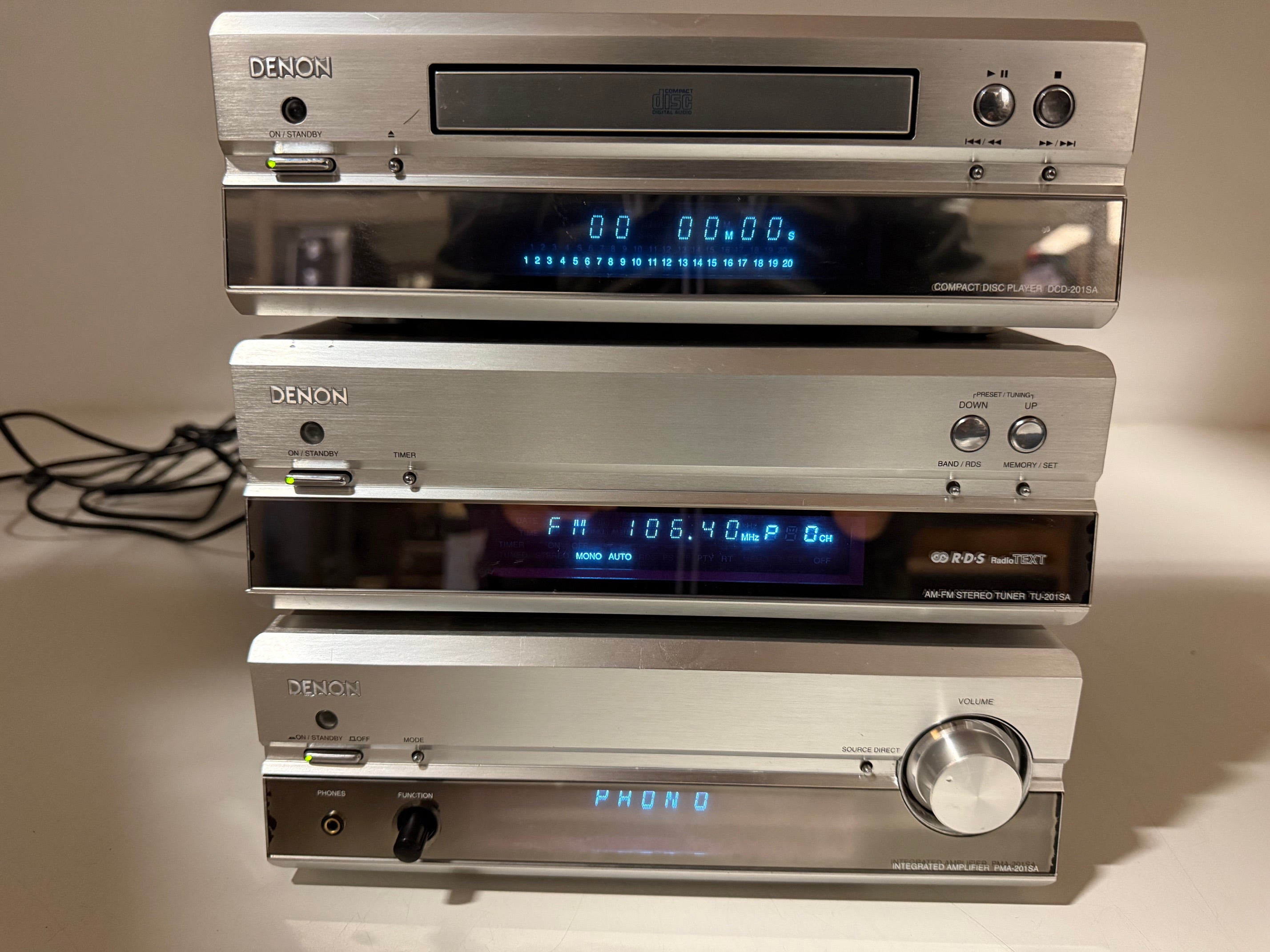 Denon DCD-201SA CD - Player / TU-201SA Tuner / PMA-201SA Amplifier Set