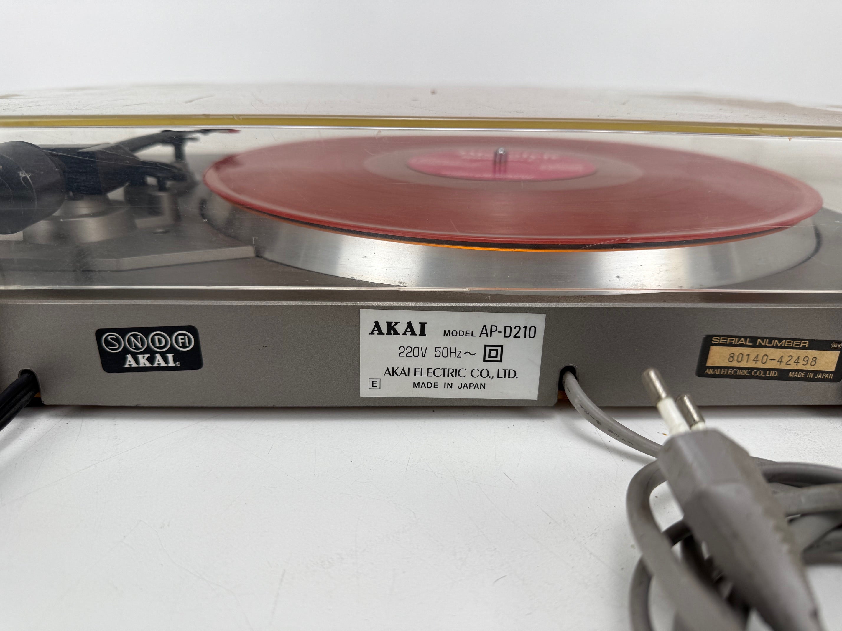 Akai AP-D210 Direct Drive draaitafel met nieuwe cartridge - Parelgrijs