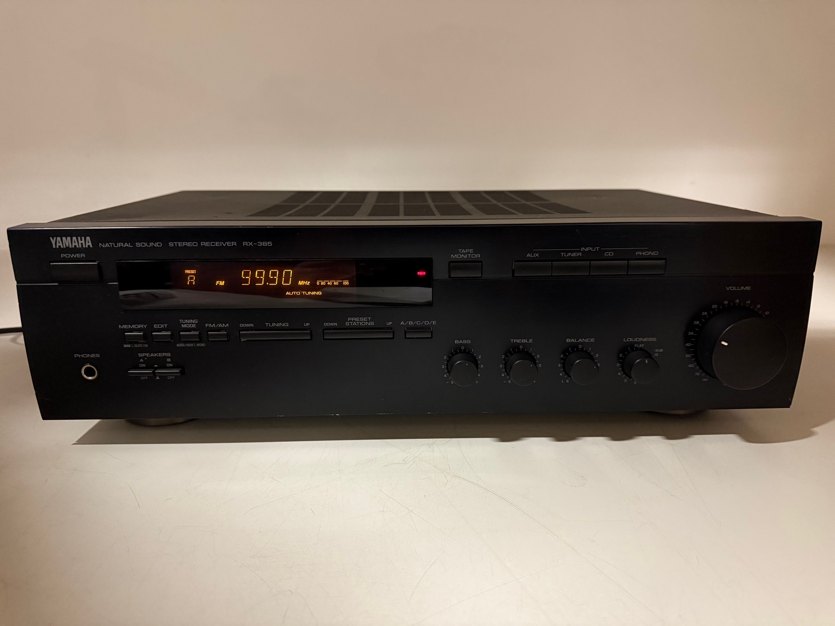 Yamaha RX-385 Natural Sound Stereo Receiver