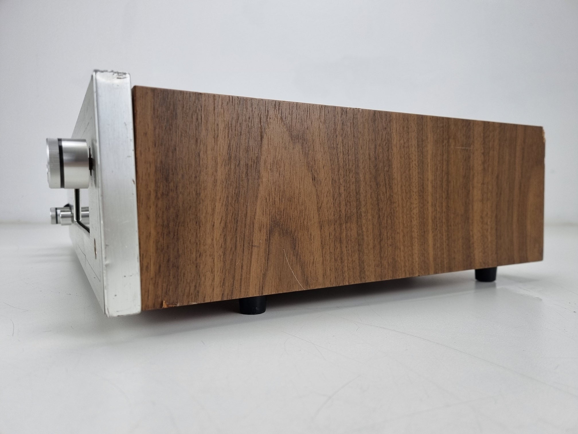 Onkyo Dynamic Four 700 stereo versterker - onderhoud uitgevoerd