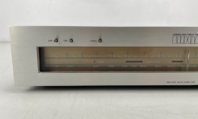 Luxman T2 Solid State AM/FM Tuner