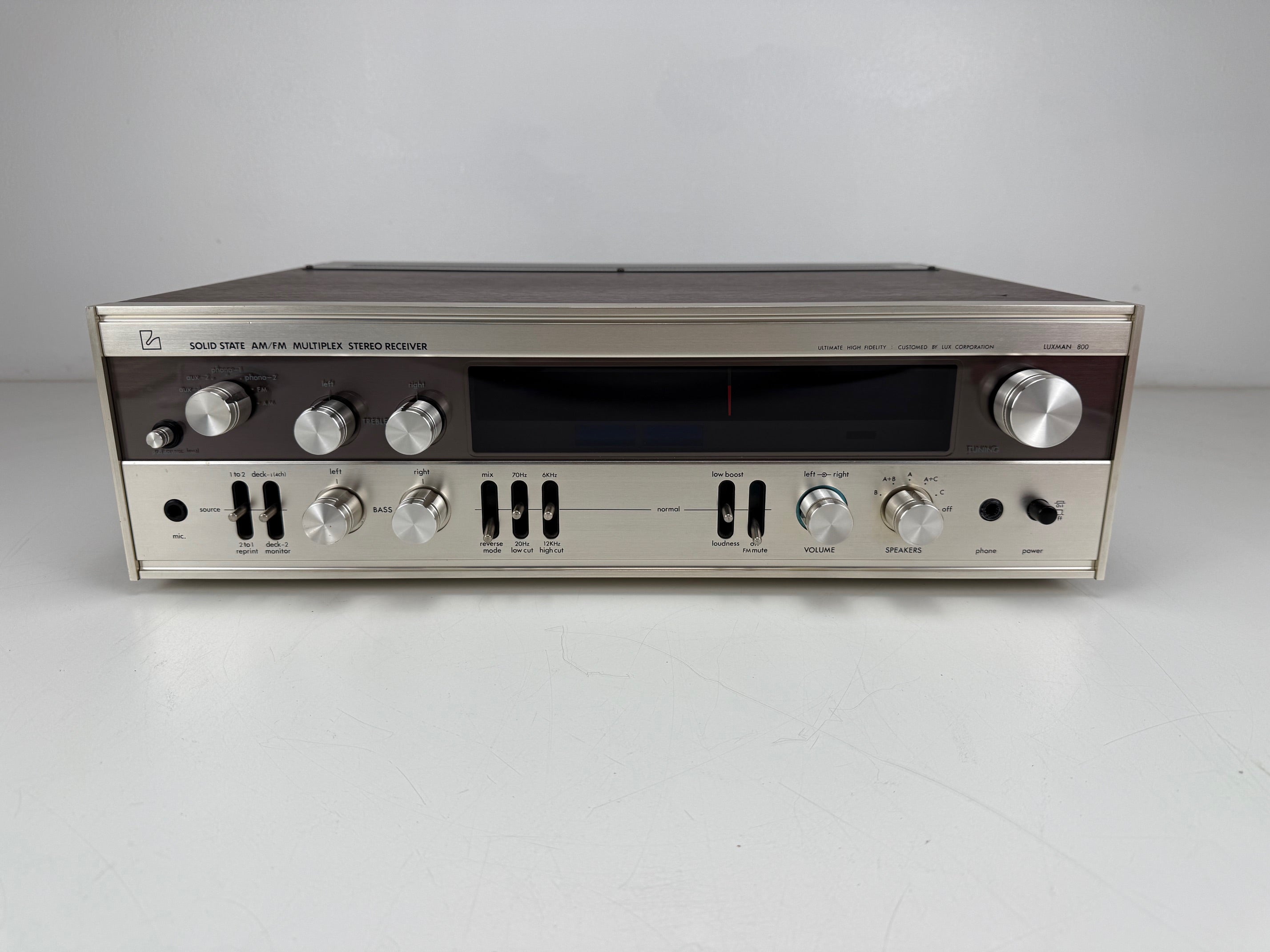 Luxman R-800E Solid State AM/FM Multiplex Stereo Receiver - Serviced