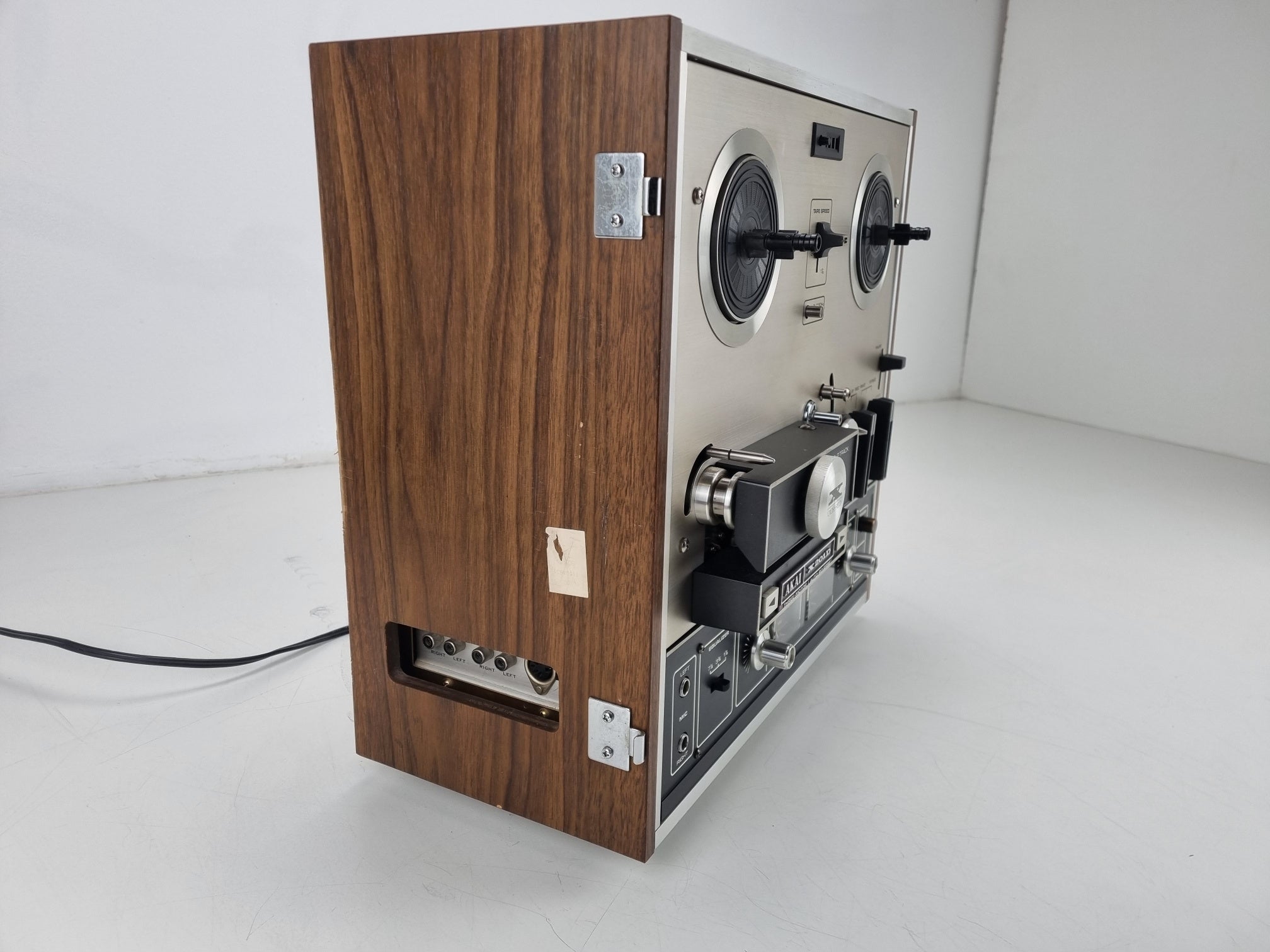 Akai X-201D - 1/4'' reel tot reel recorder -  4 track 2 channel - With lid