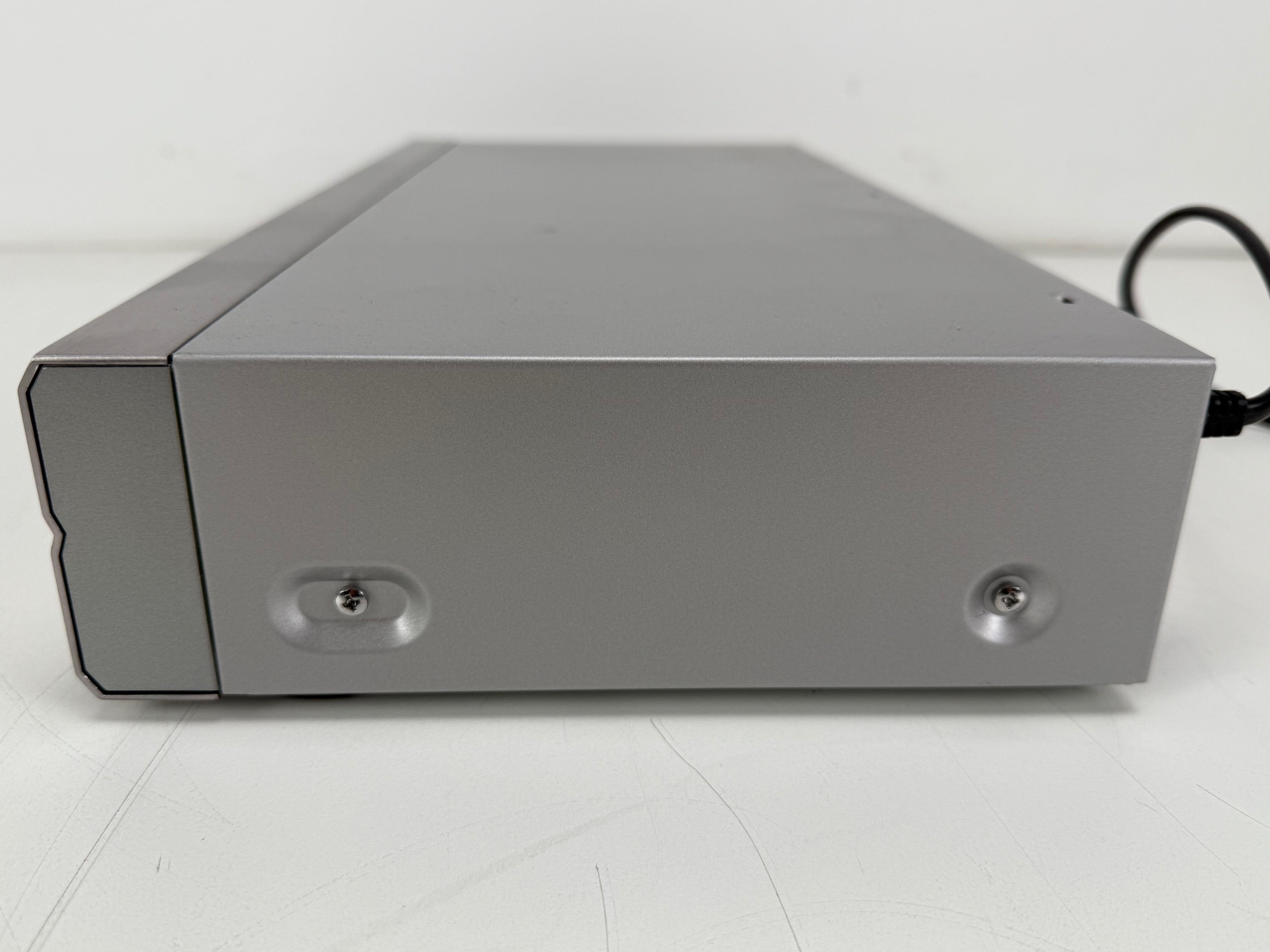 Denon DVD-1910 DVD Video Player With Original Box - Remote Control - Manual