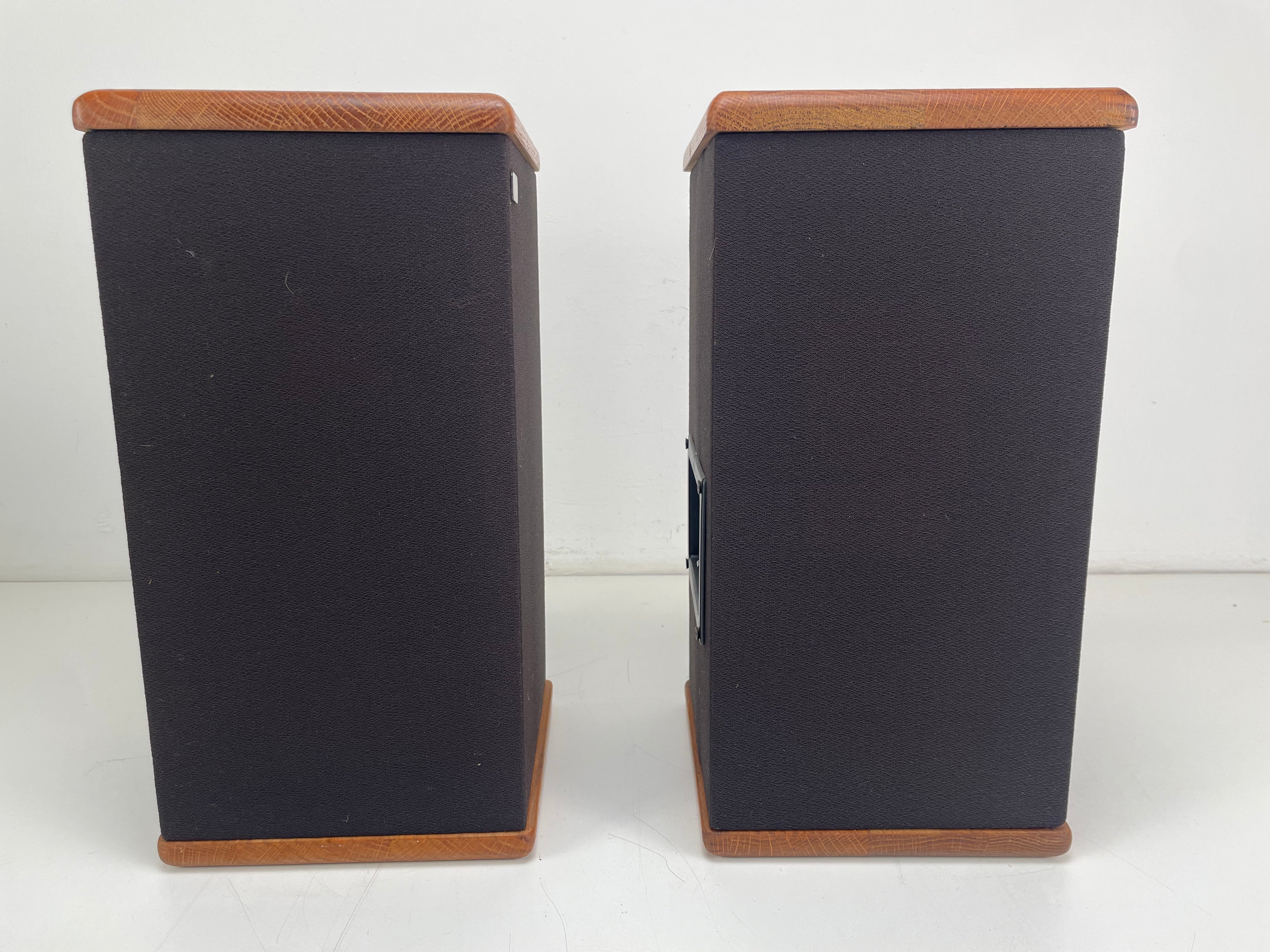 DCM CM TimePiece - Bookshelf speakers
