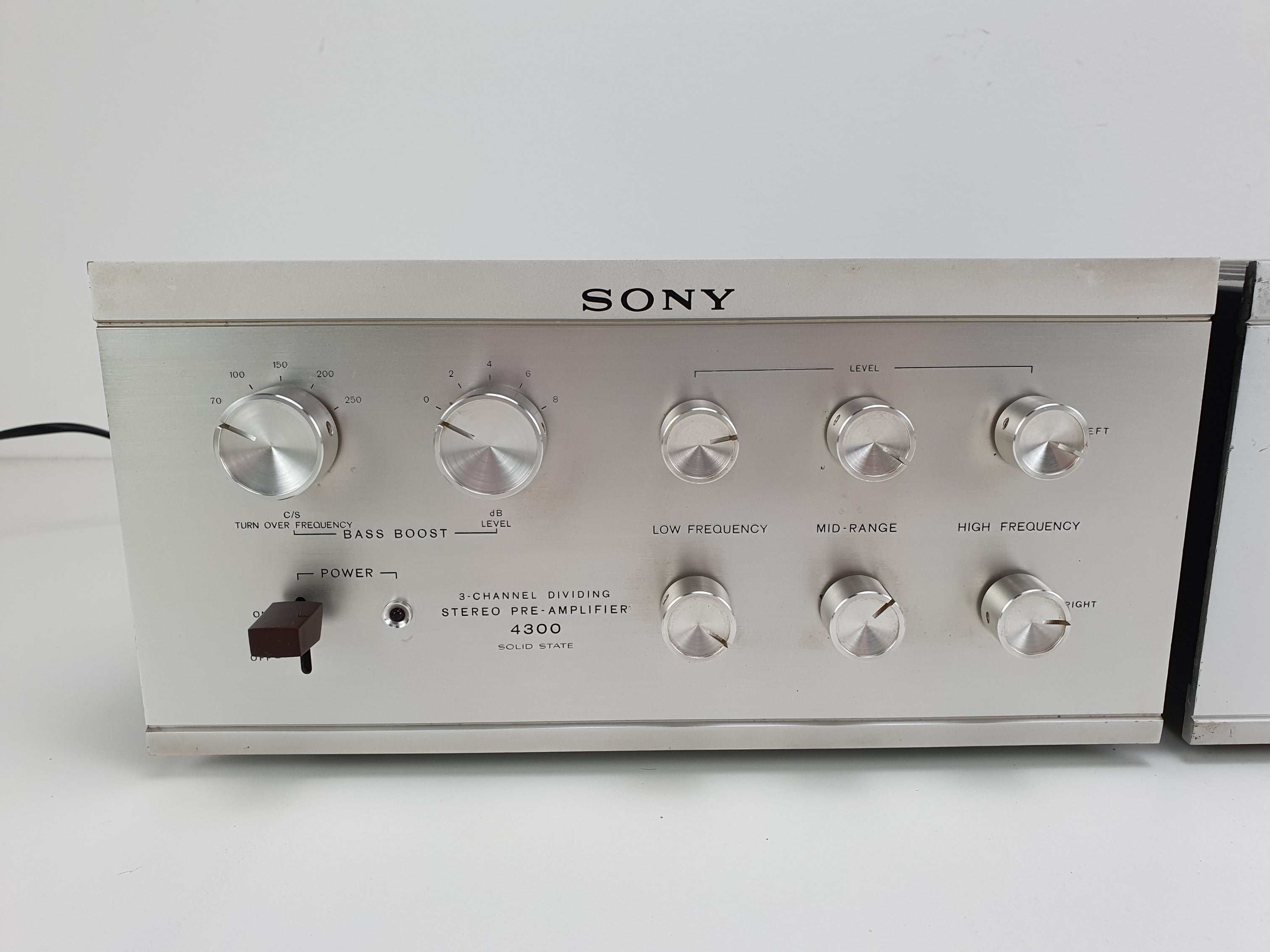 Sony 3060 versterker (volledig nagekeken) - 4300 voorversterker - Mooie set