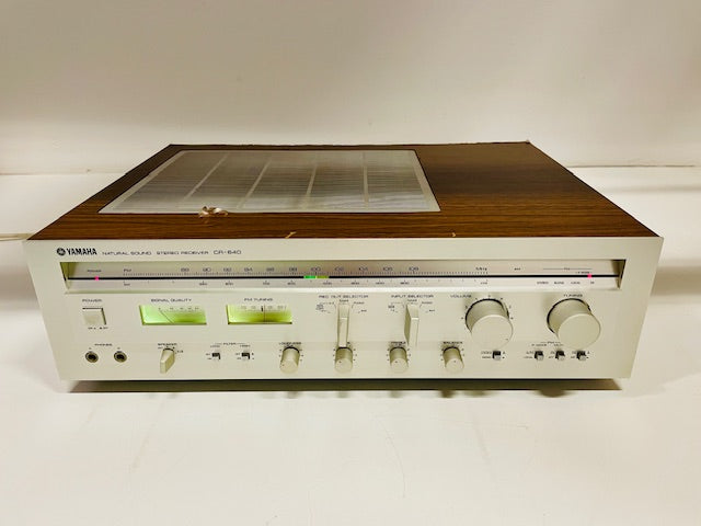 Yamaha CR-640 Natural Sound AM/FM Receiver