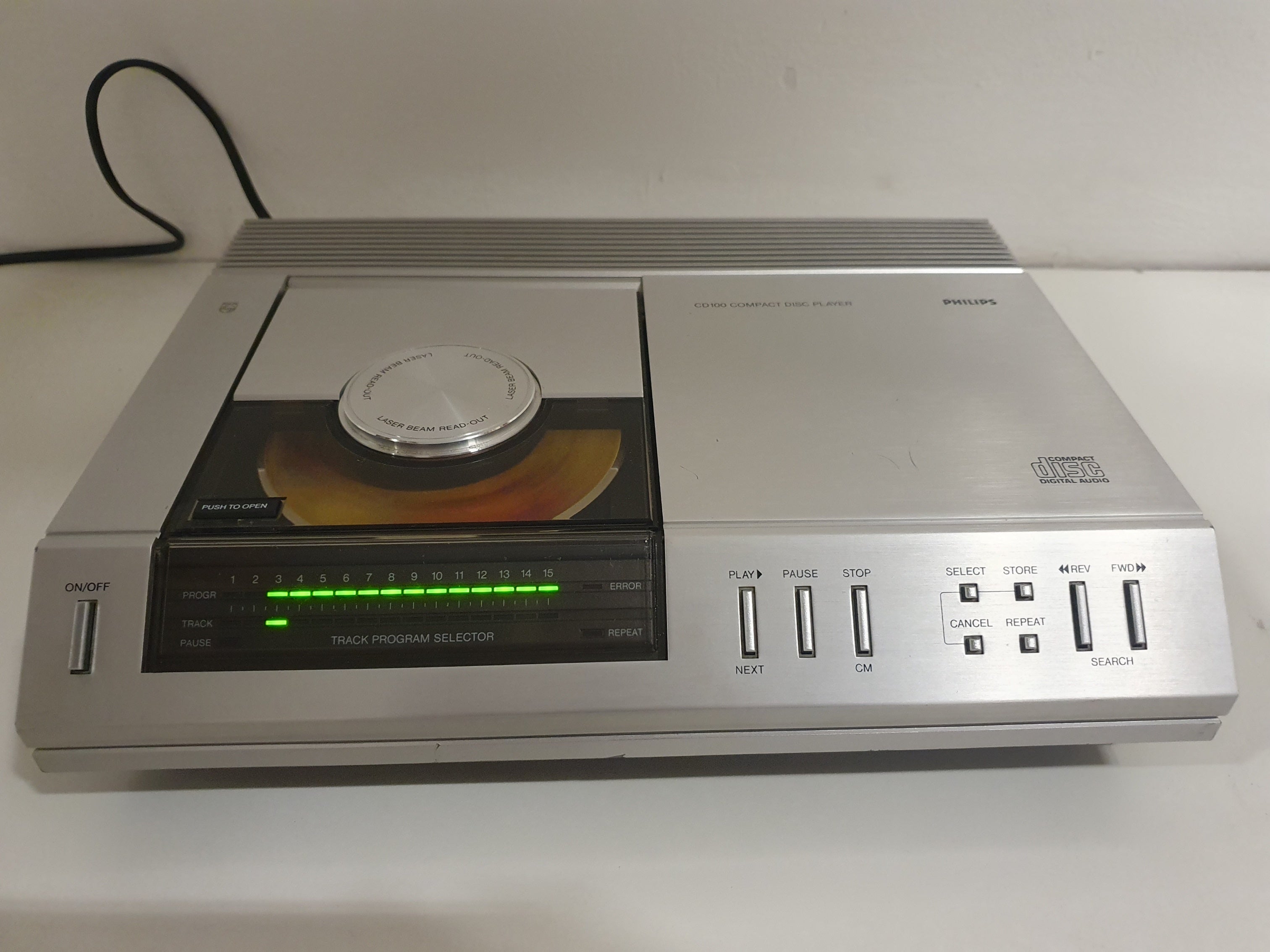 Philips CD100 cd-speler - Gemaakt in Nederland - Onderhoud uitgevoerd