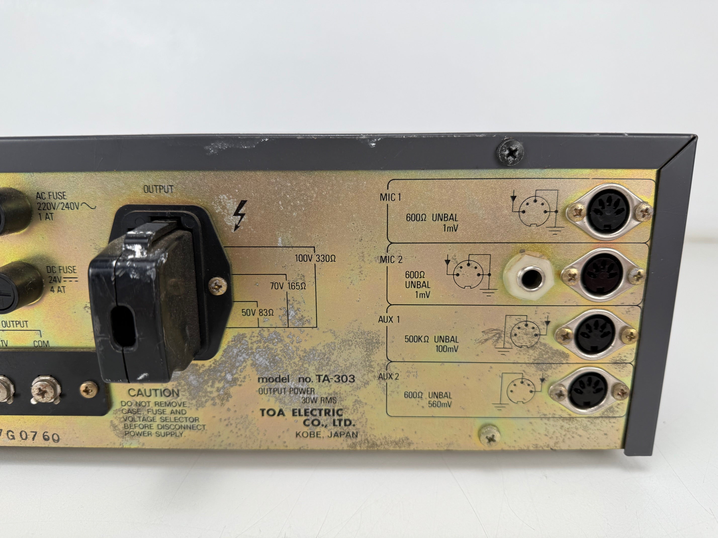 TOA Electronics TA-303 PA-versterker