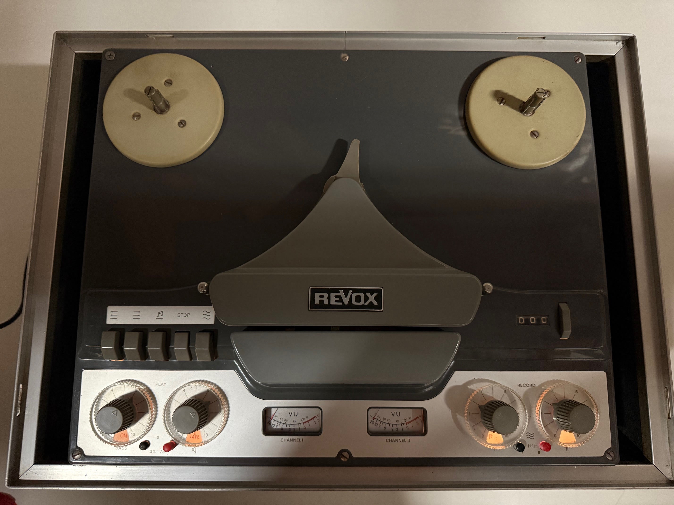 Studer Revox G36 1/4" Analog Reel To Reel Recorder - Serviced