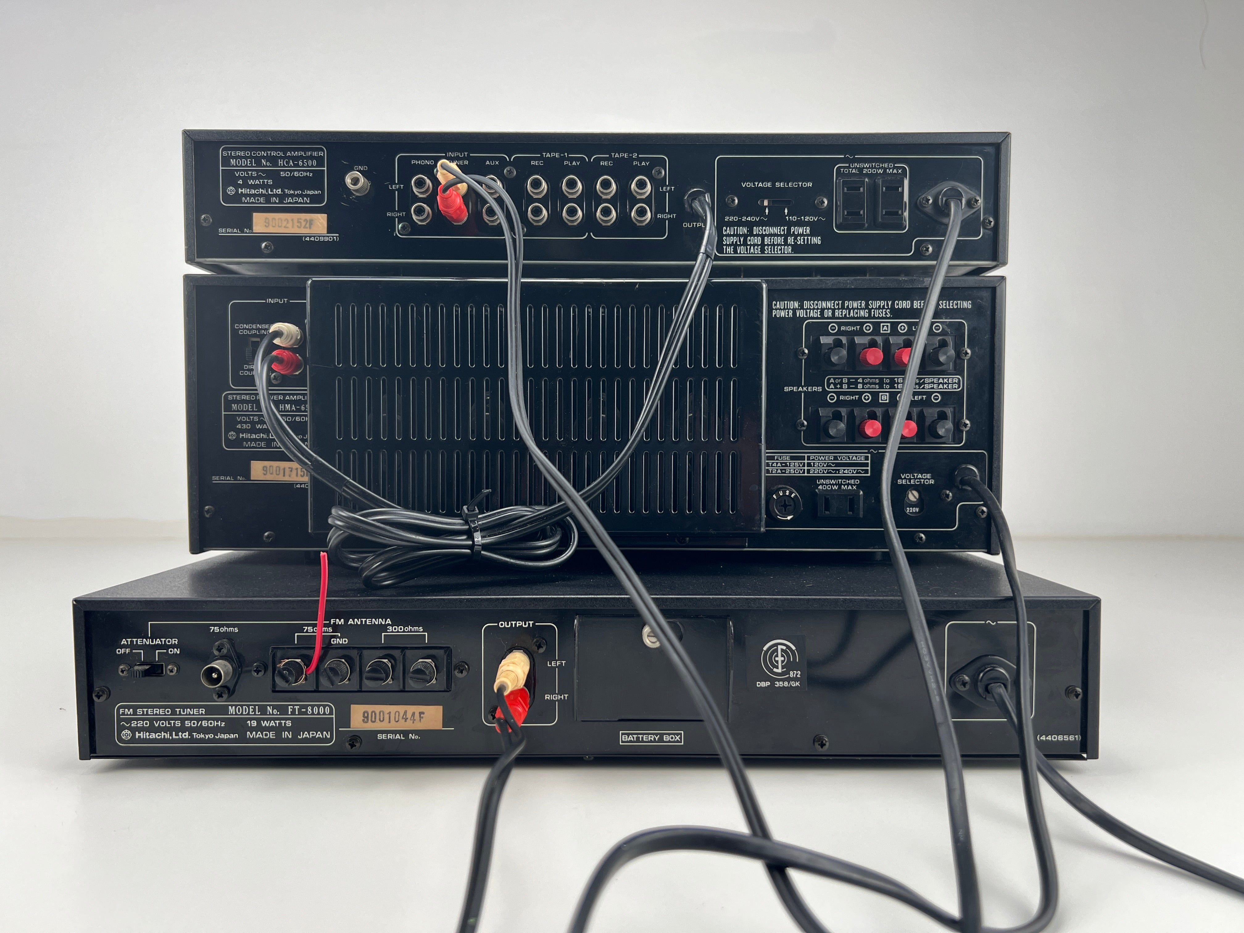 Hitachi HCA-6500 voorversterker - HMA-6500 eindversterker - FT-8000 tuner