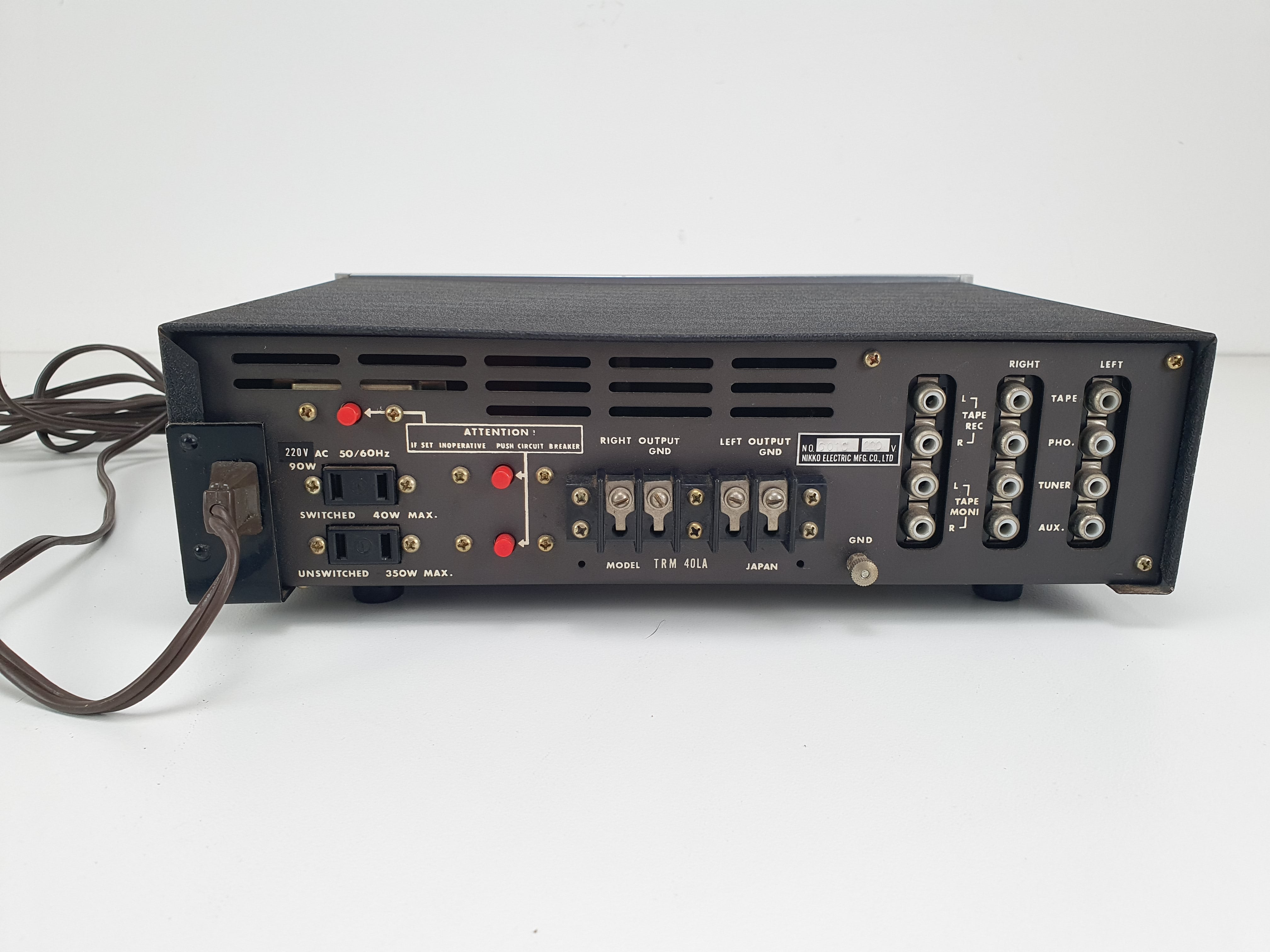 Nikko TRM40LA stereo solid-state versterker - onderhoud uitgevoerd