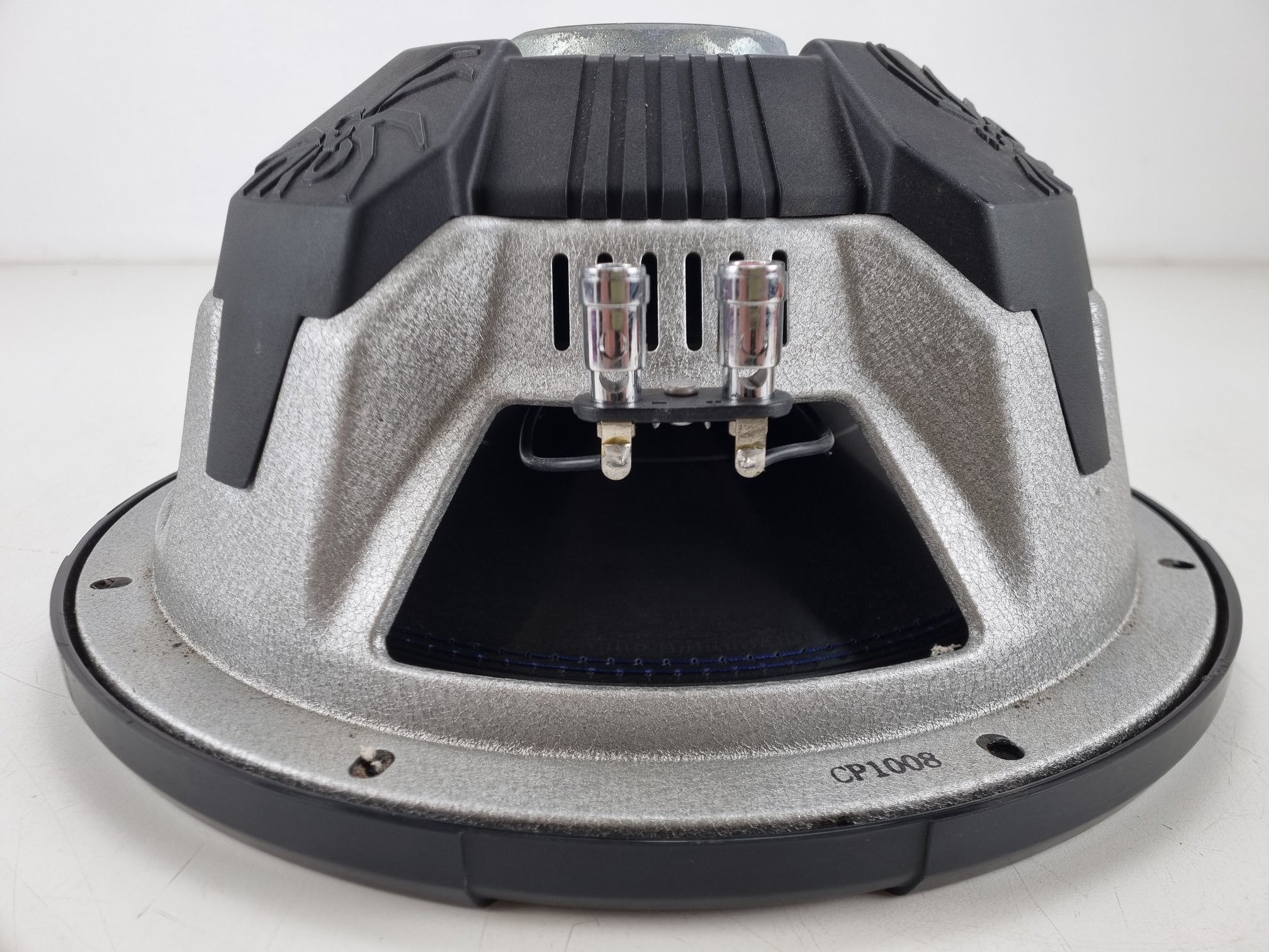 Soundstream SW-12SE - Great condition - Tested and working