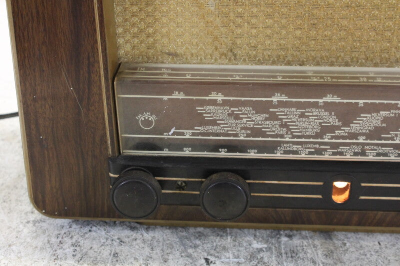 Philips BX410A vintage tube radio 1951-1952 (No.2)